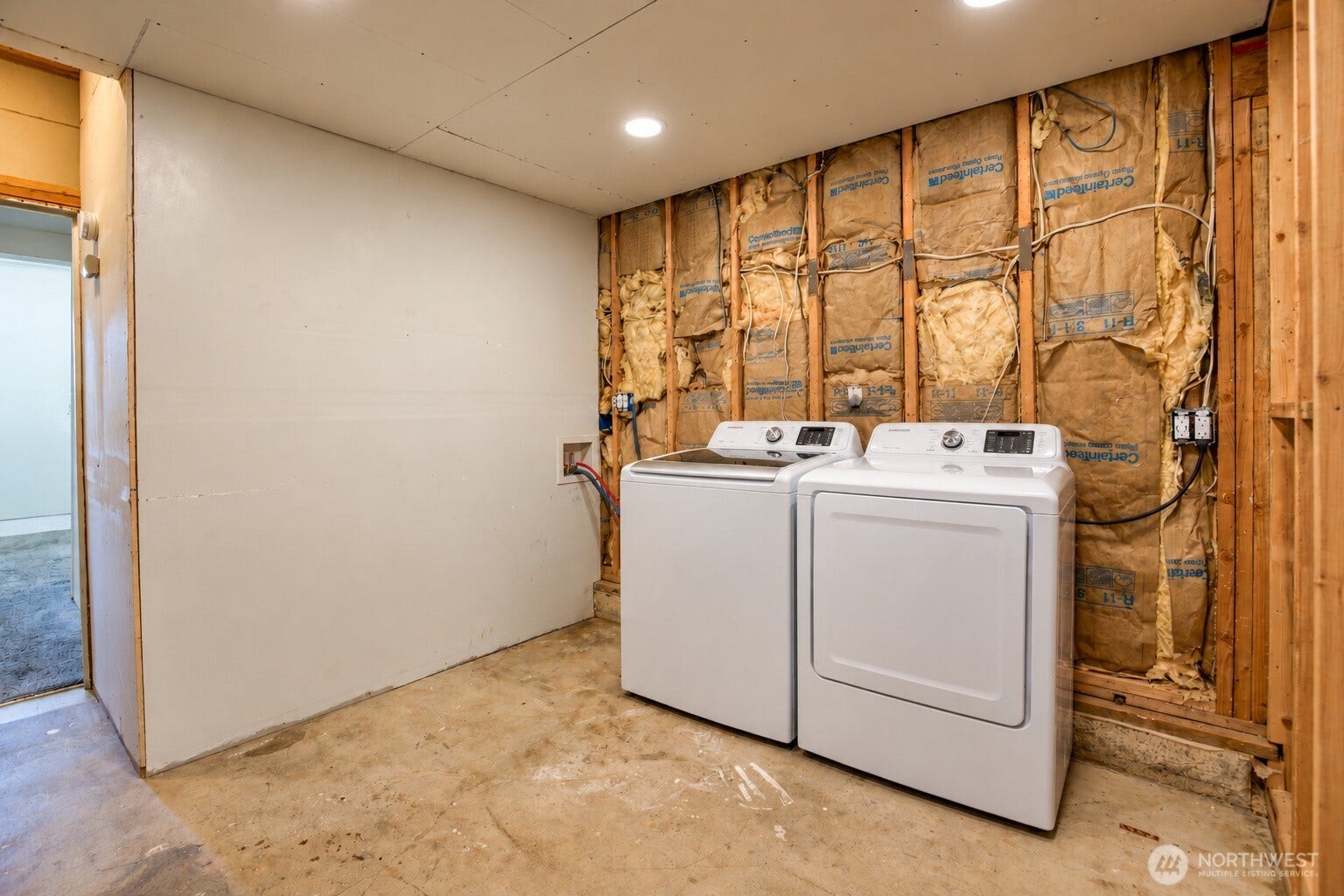 288 Sand Dune Avenue NW, Ocean Shores, WA 98569