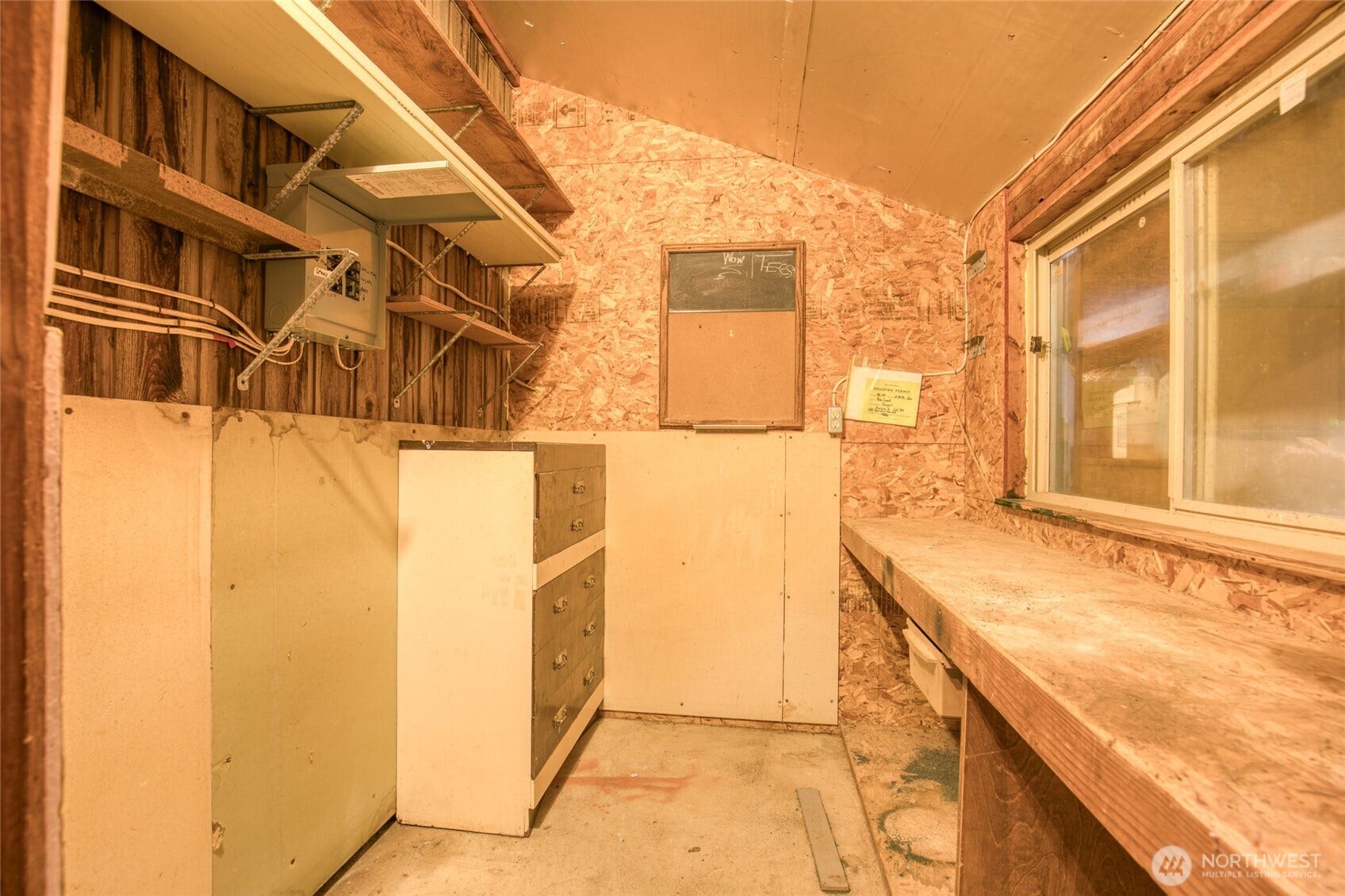 Work bench room