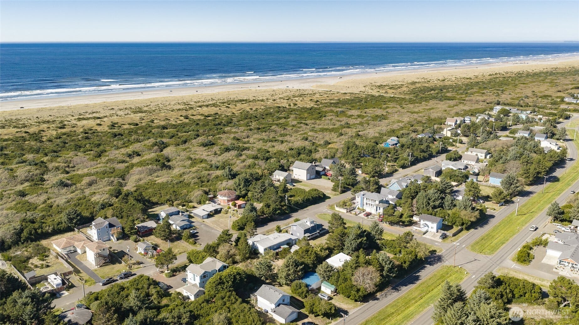 288 Sand Dune Avenue NW, Ocean Shores, WA 98569
