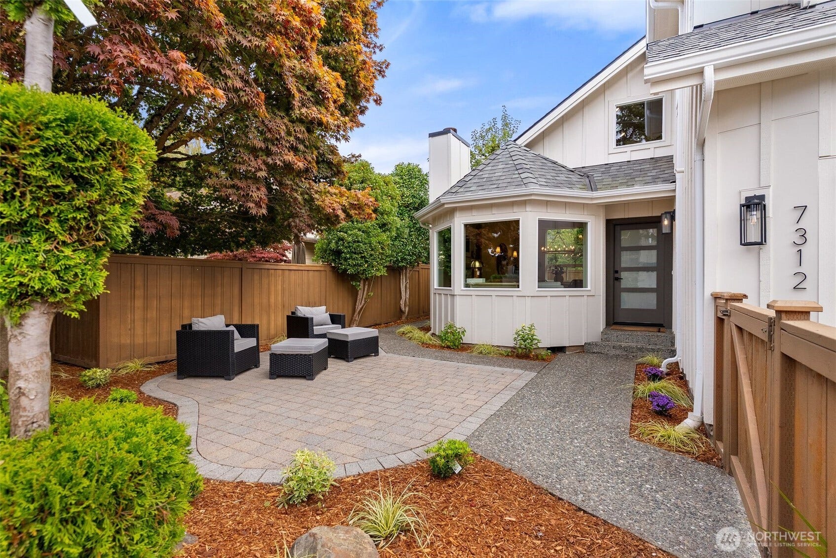 7312 Fauntleroy Way SW, Seattle, WA 98136