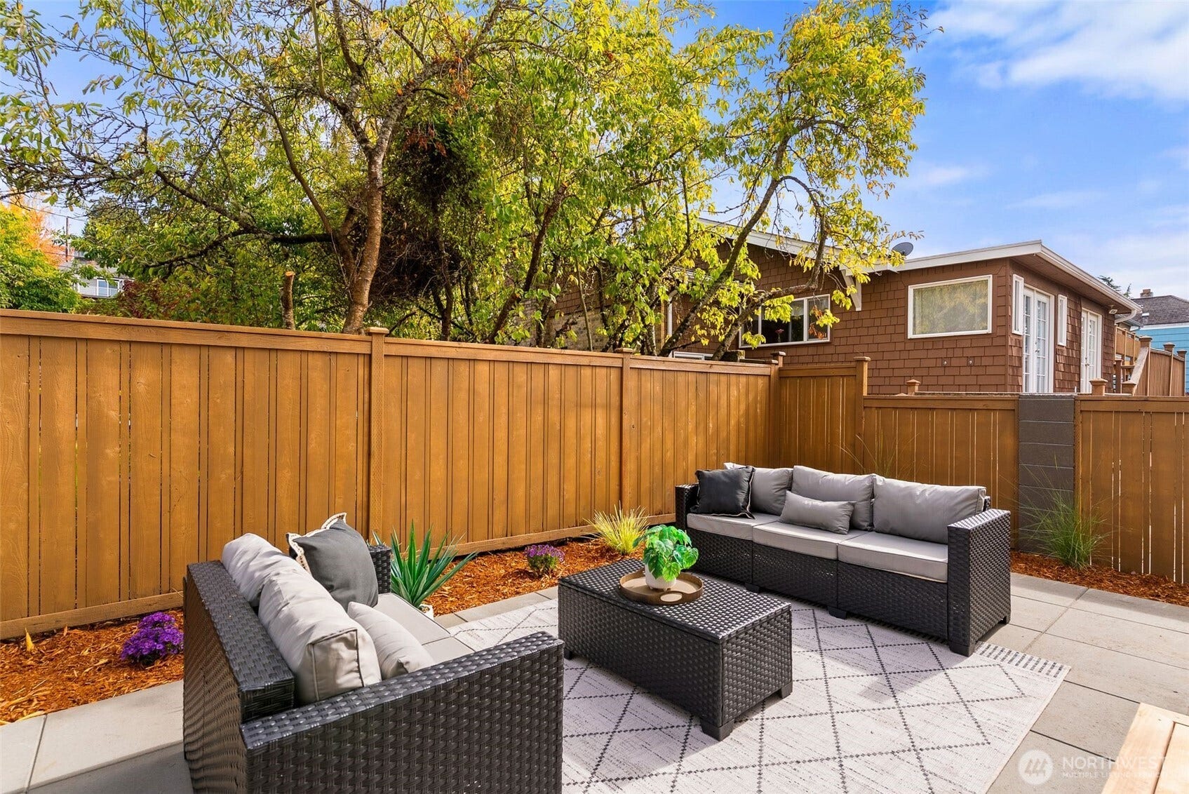 7312 Fauntleroy Way SW, Seattle, WA 98136
