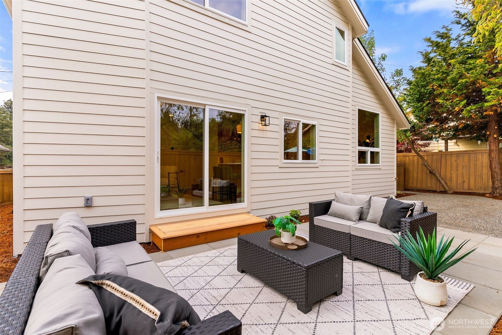 7312 Fauntleroy Way SW, Seattle, WA 98136