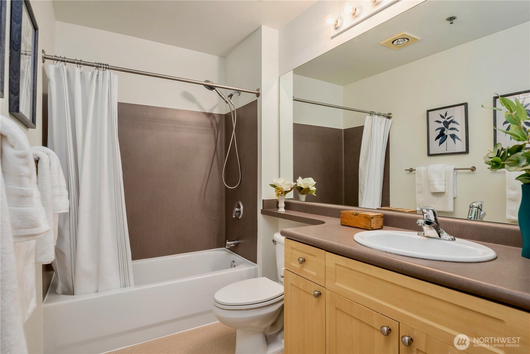 2717 Western Avenue, #8014, Seattle, WA 98121