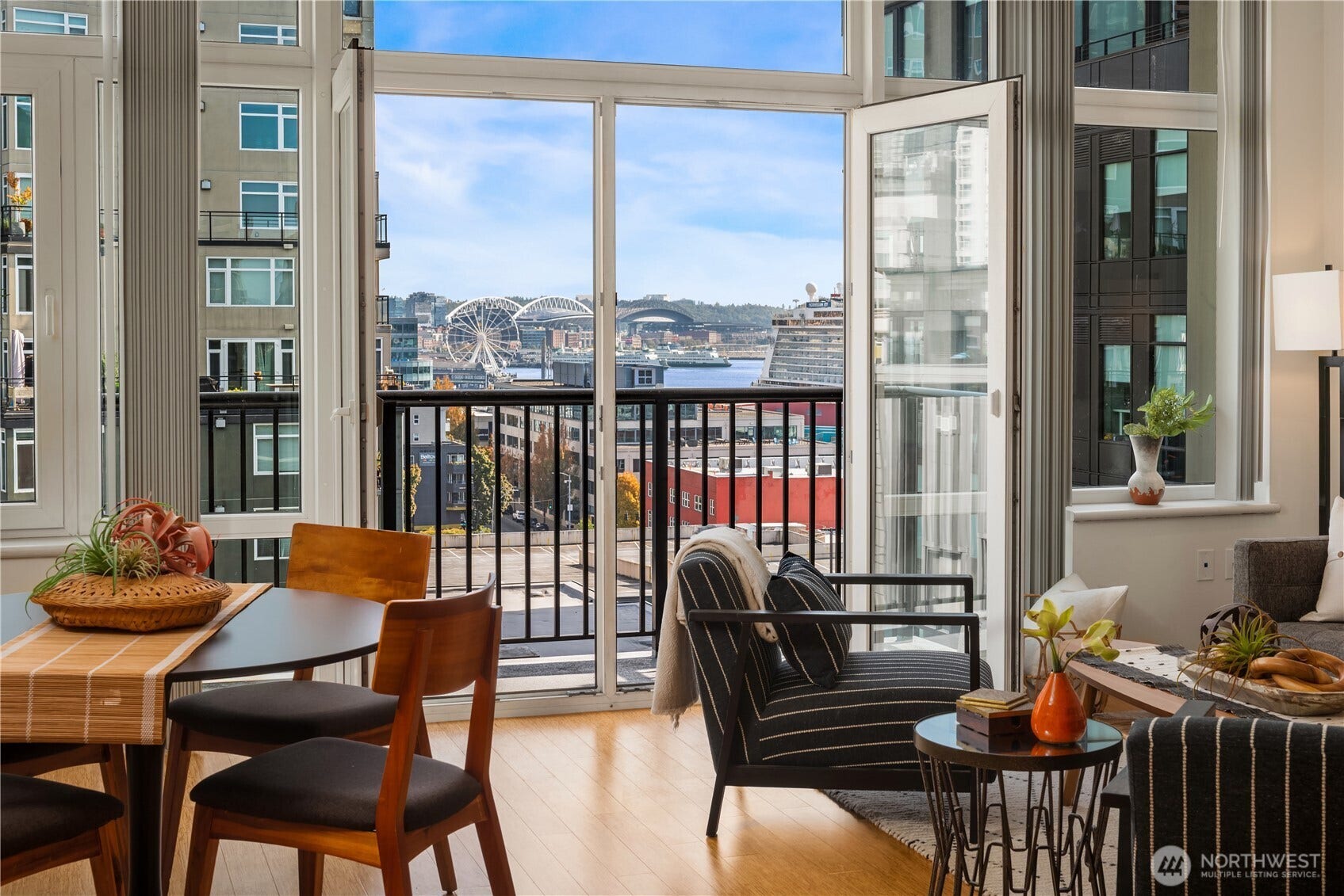 2717 Western Avenue, #8014, Seattle, WA 98121