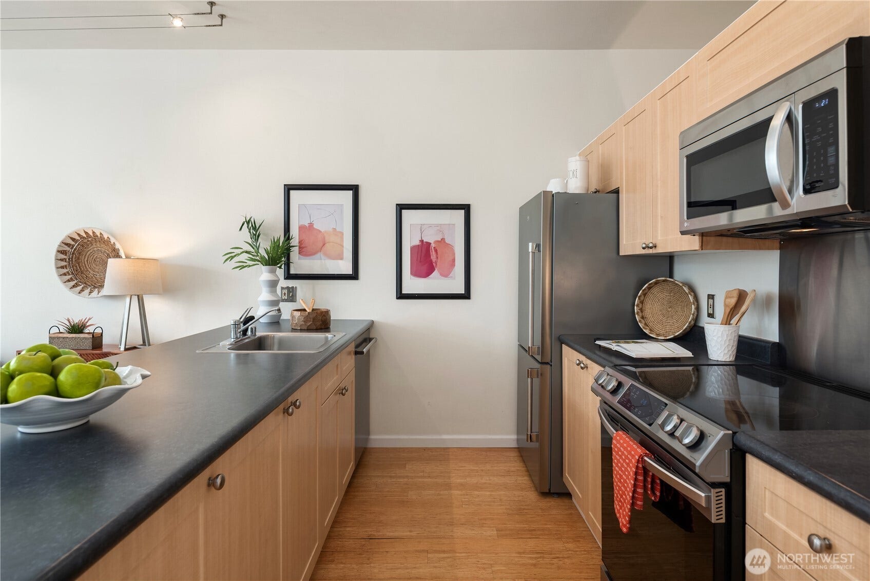 2717 Western Avenue, #8014, Seattle, WA 98121