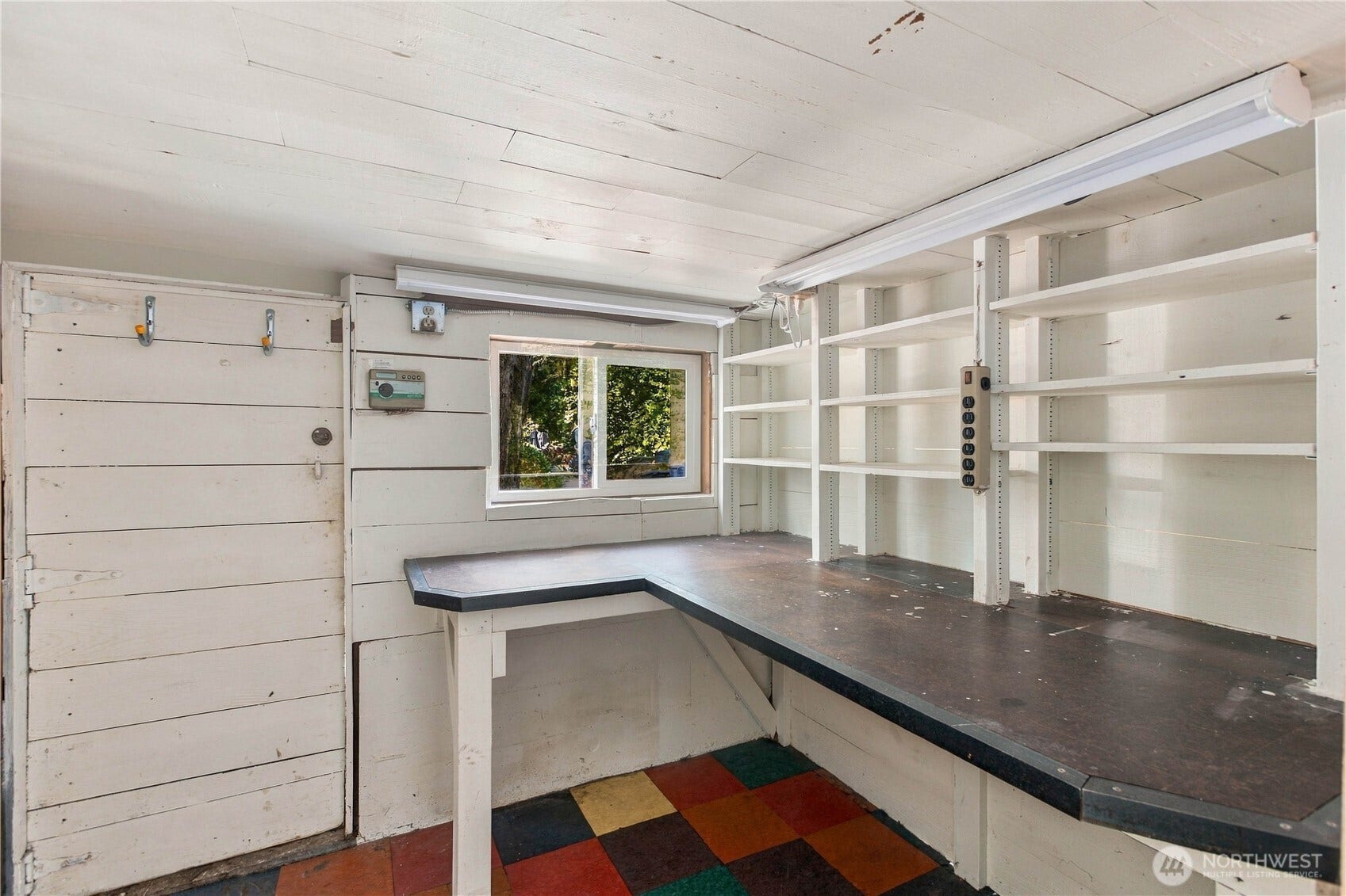 18709 Ballinger Way NE, Lake Forest Park, WA 98155