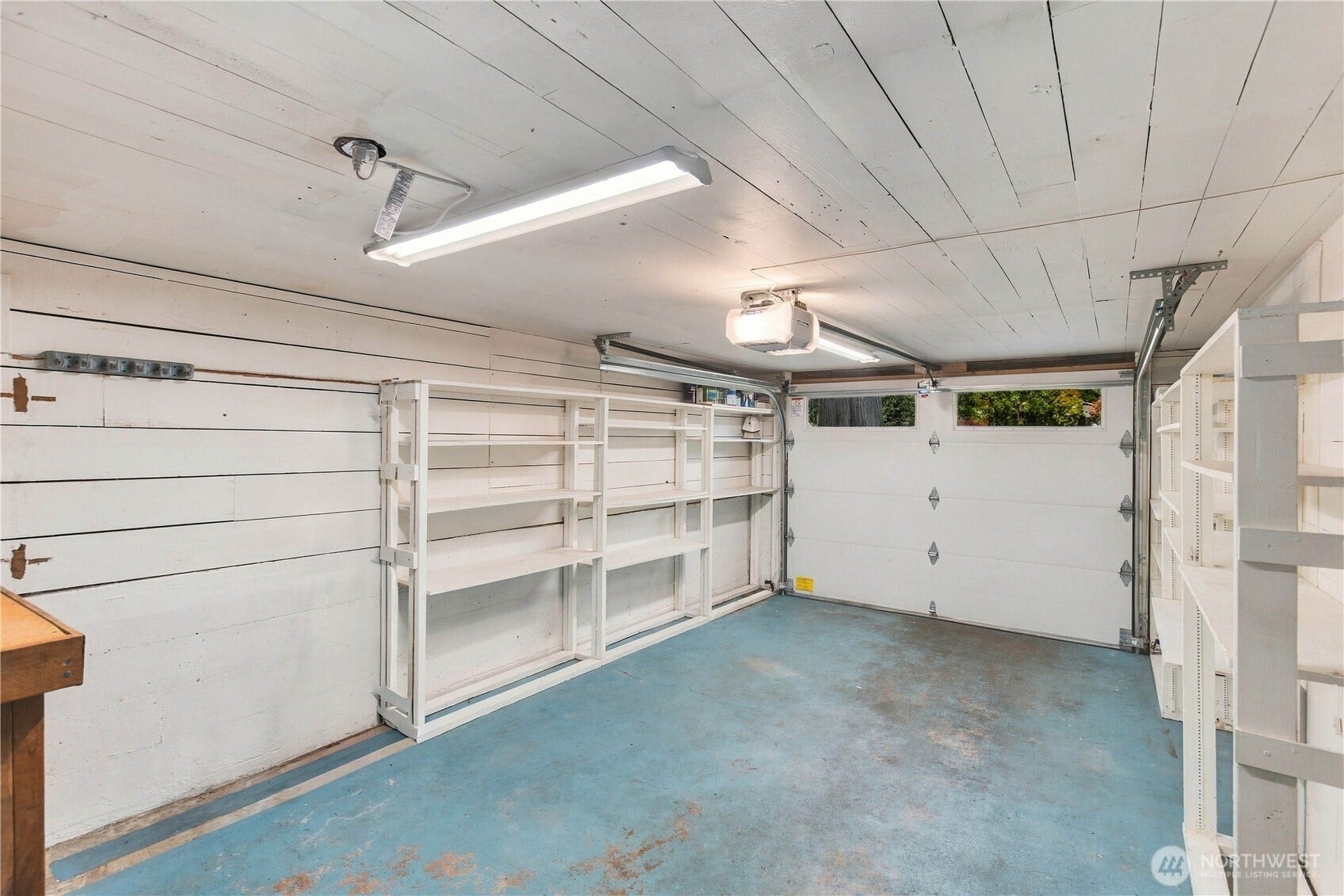 18709 Ballinger Way NE, Lake Forest Park, WA 98155