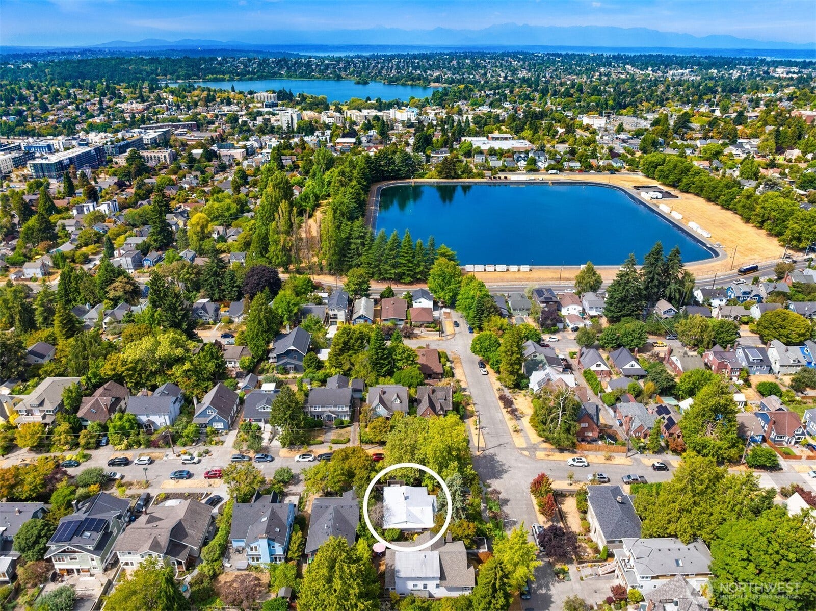 1703 NE 73rd Street, Seattle, WA 98115 1703 NE 73rd Street, Seattle, WA 98115