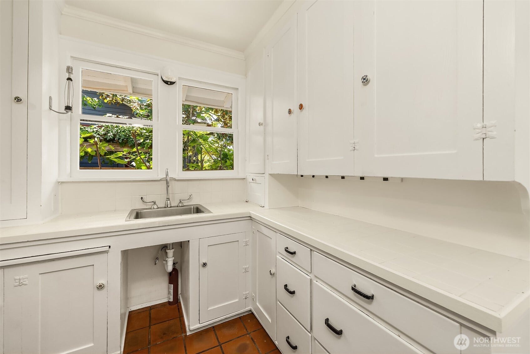 1703 NE 73rd Street, Seattle, WA 98115 1703 NE 73rd Street, Seattle, WA 98115