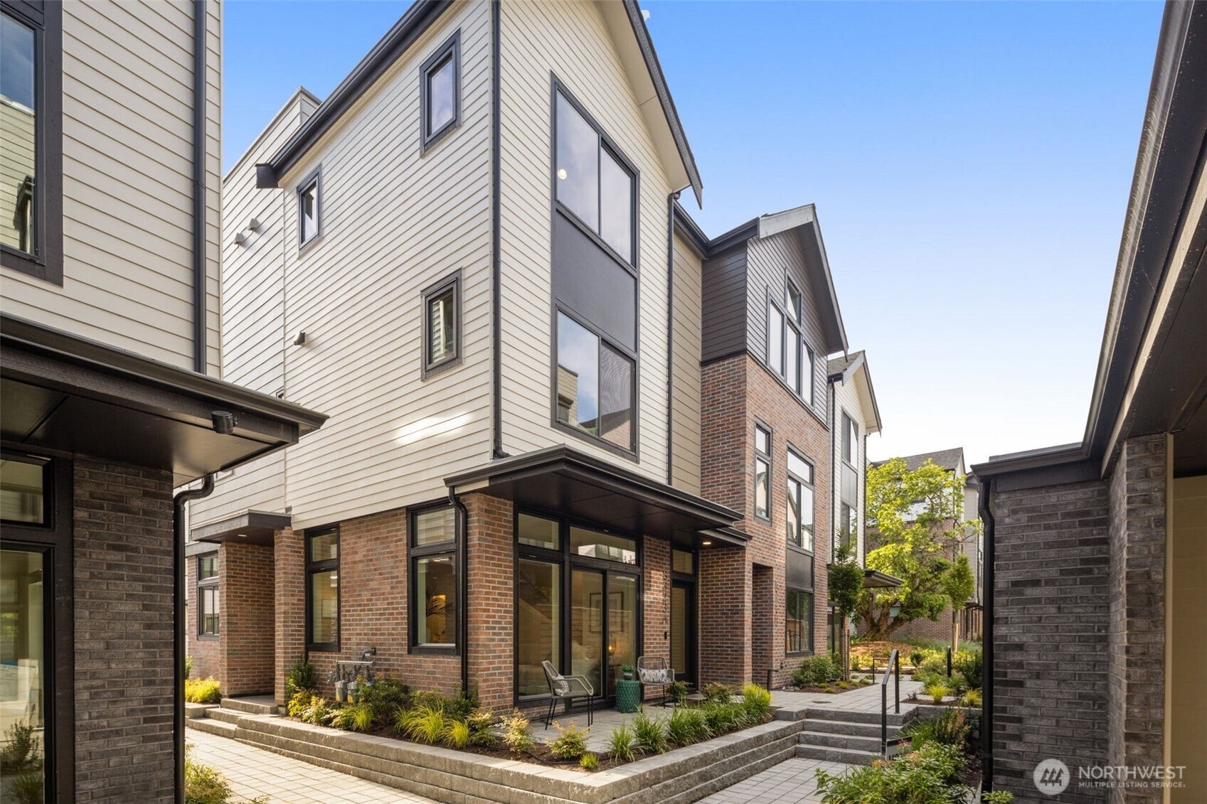 8323 C 12th Avenue NW, Seattle, WA 98117 8323 C 12th Avenue NW, Seattle, WA 98117