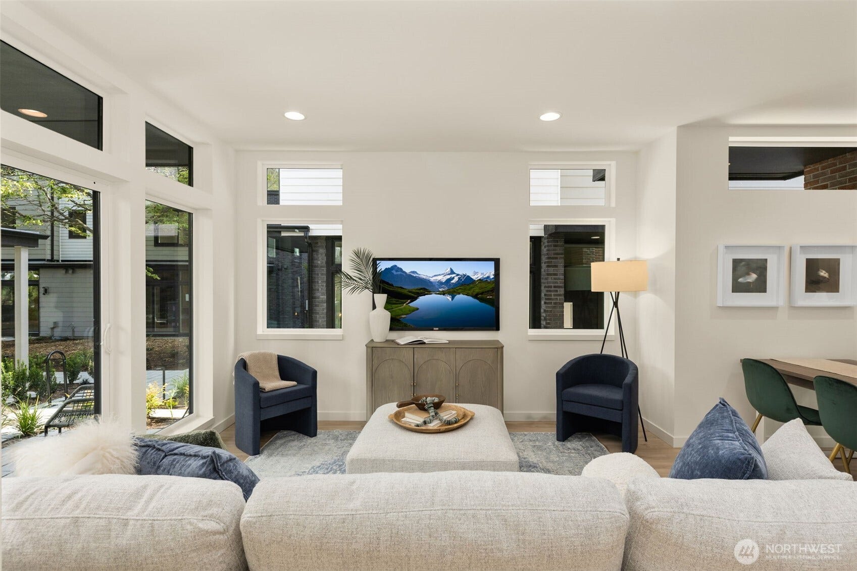 8323 C 12th Avenue NW, Seattle, WA 98117 8323 C 12th Avenue NW, Seattle, WA 98117