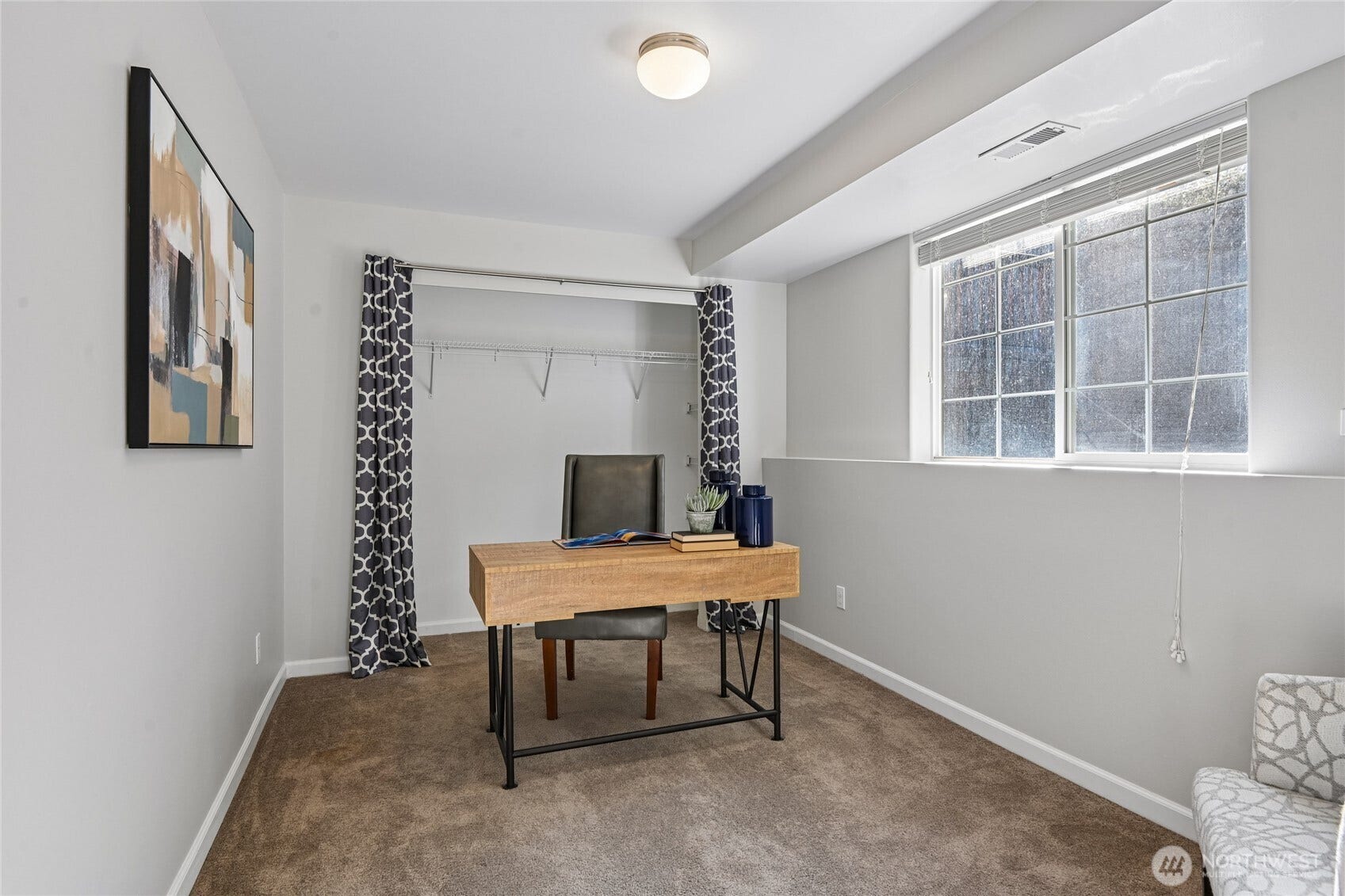 5661 S 150th Place, Tukwila, WA 98188