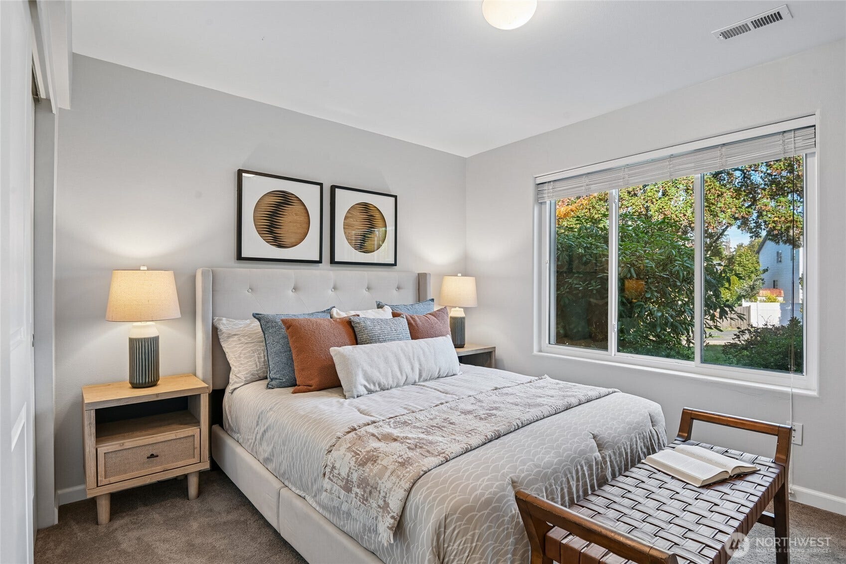 5661 S 150th Place, Tukwila, WA 98188