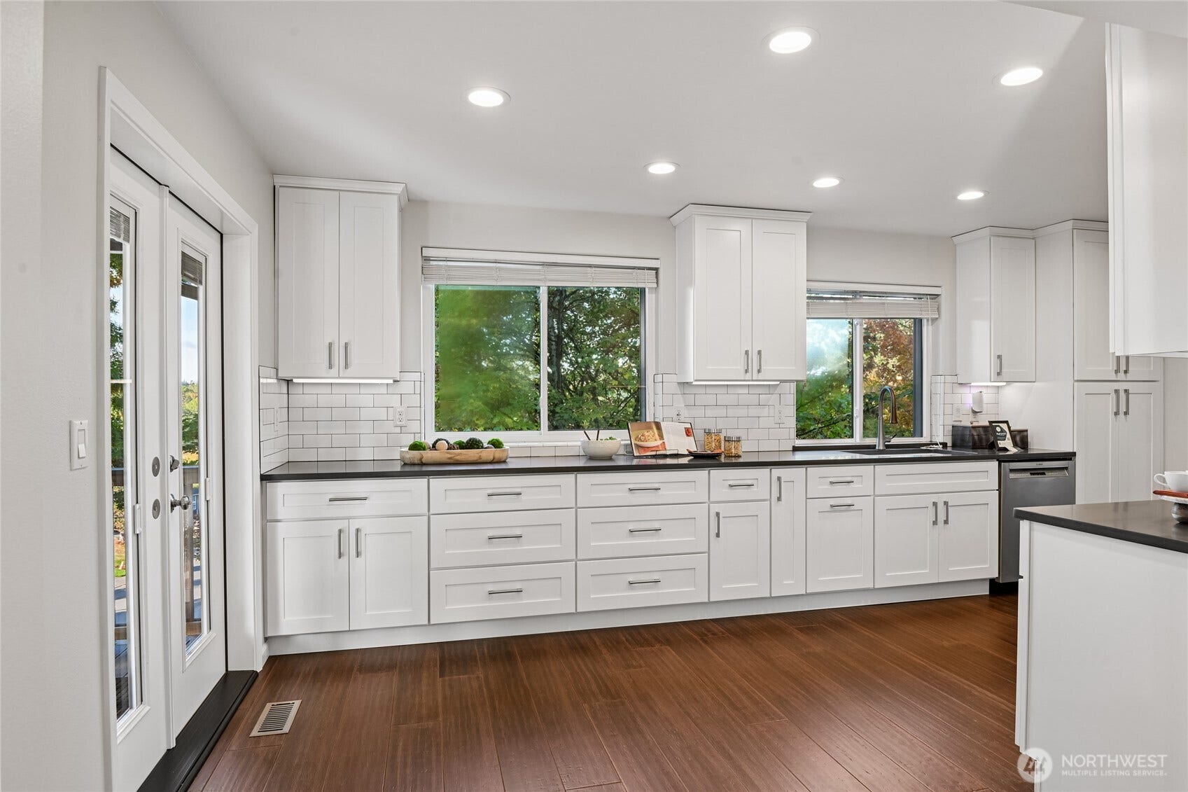 5661 S 150th Place, Tukwila, WA 98188