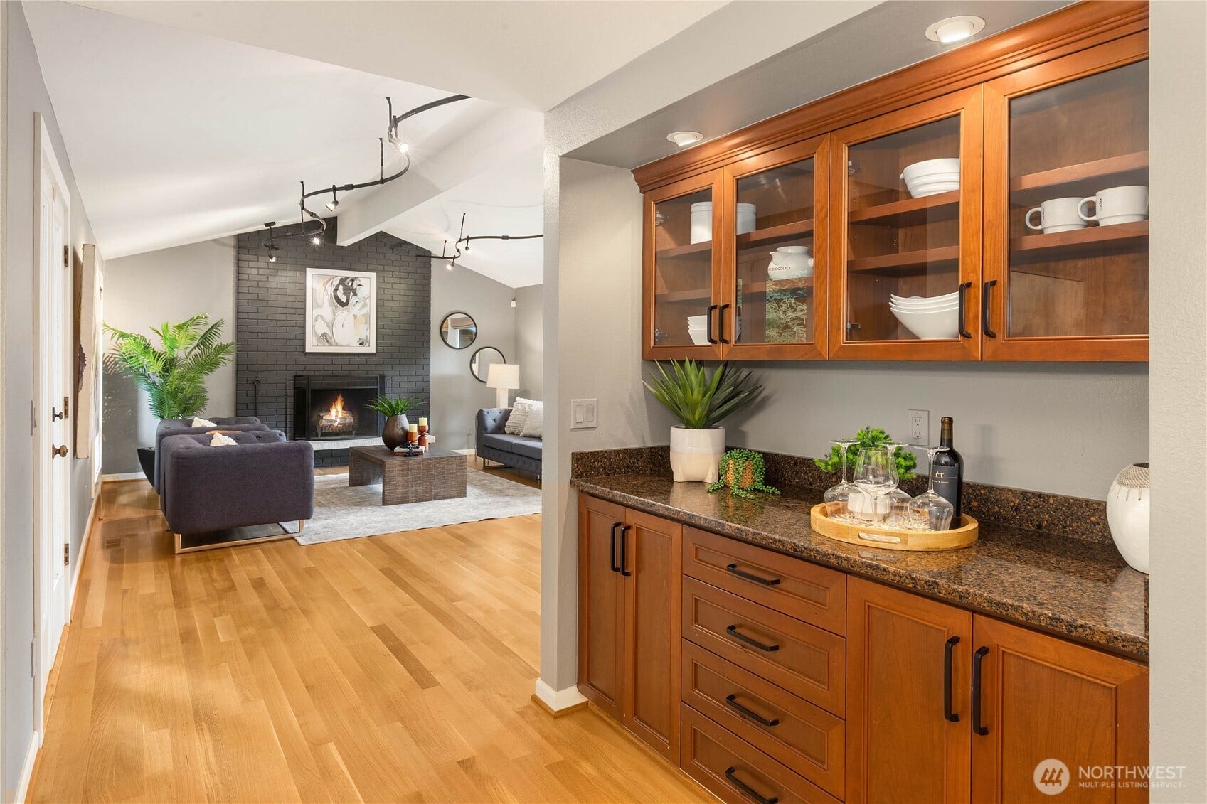 7803 89th Place SE, Mercer Island, WA 98040 7803 89th Place SE, Mercer Island, WA 98040