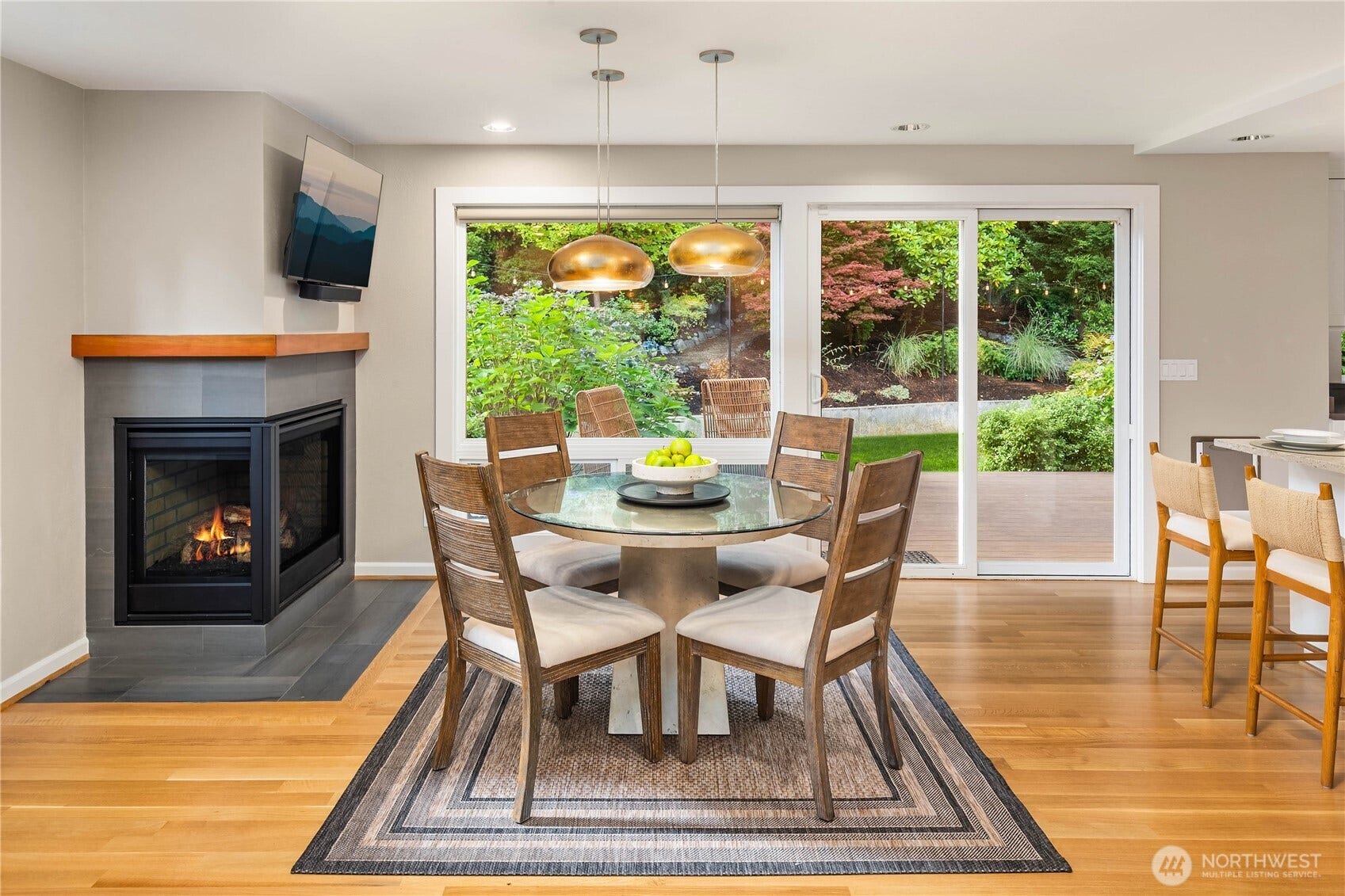 7803 89th Place SE, Mercer Island, WA 98040 7803 89th Place SE, Mercer Island, WA 98040