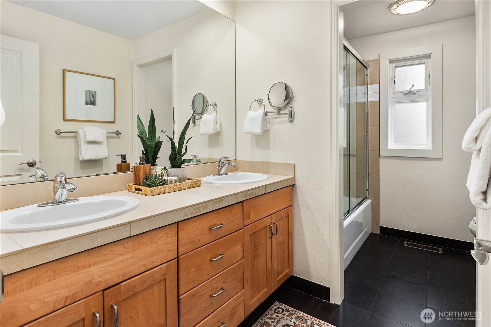 7803 89th Place SE, Mercer Island, WA 98040 7803 89th Place SE, Mercer Island, WA 98040