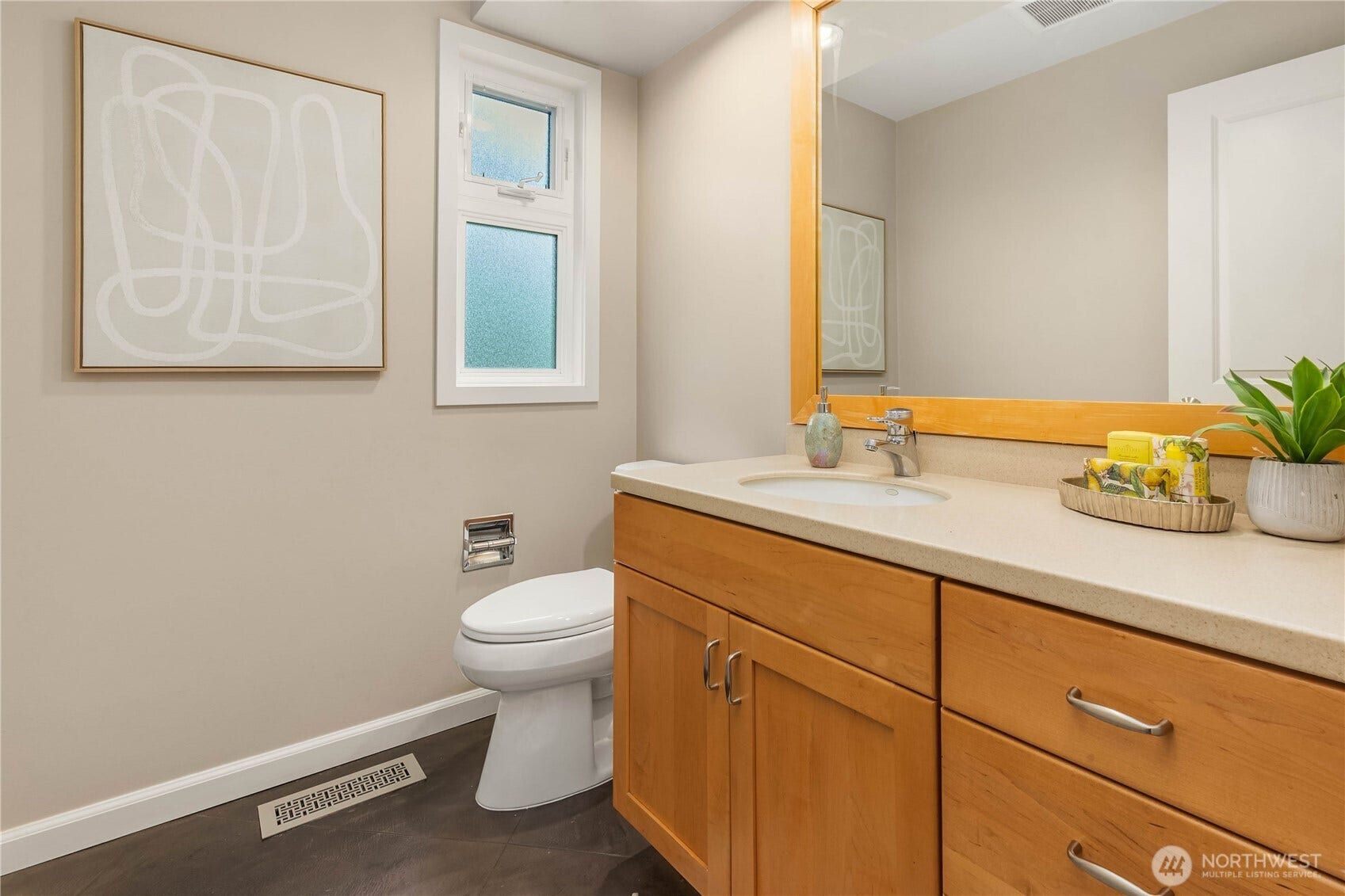 7803 89th Place SE, Mercer Island, WA 98040 7803 89th Place SE, Mercer Island, WA 98040