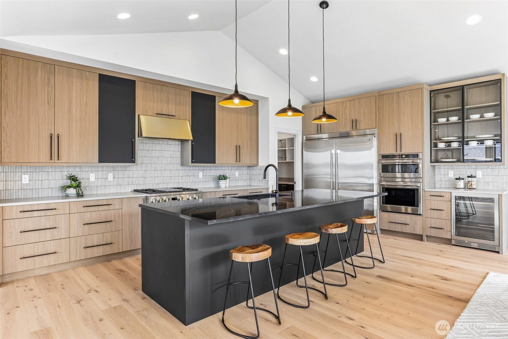 1015 N 35th Street, Renton, WA 98056 1015 N 35th Street, Renton, WA 98056