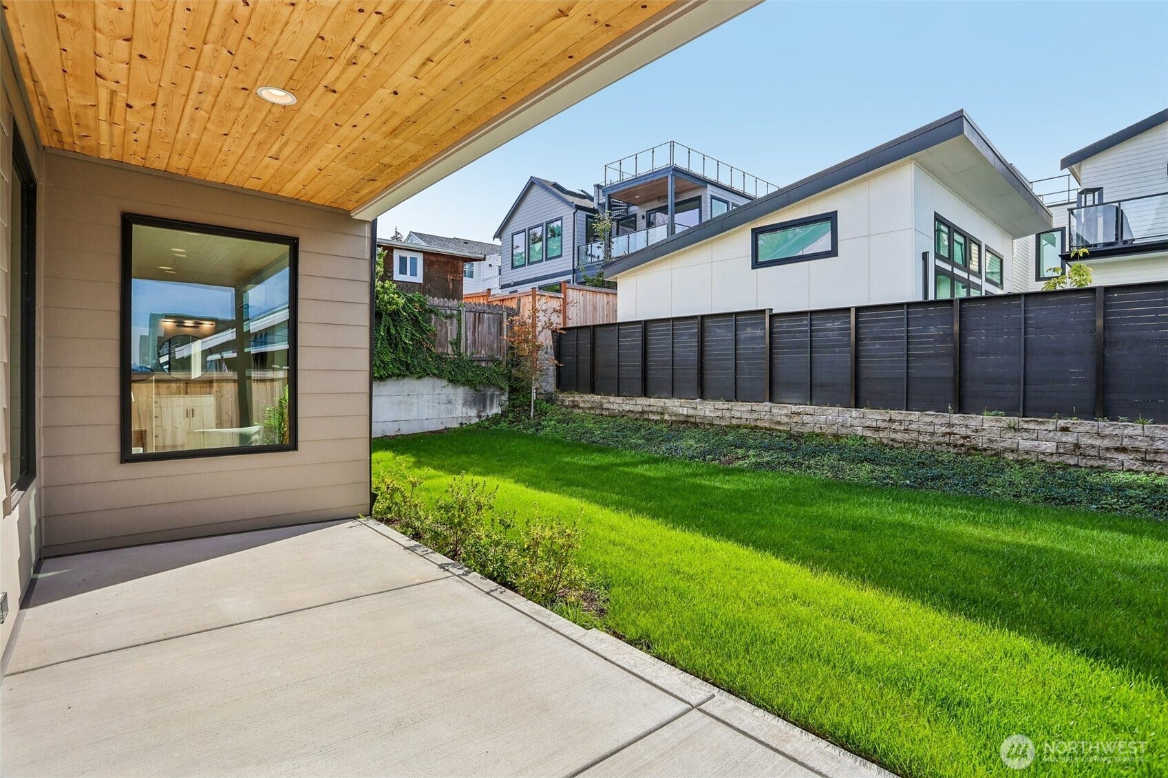 1015 N 35th Street, Renton, WA 98056 1015 N 35th Street, Renton, WA 98056