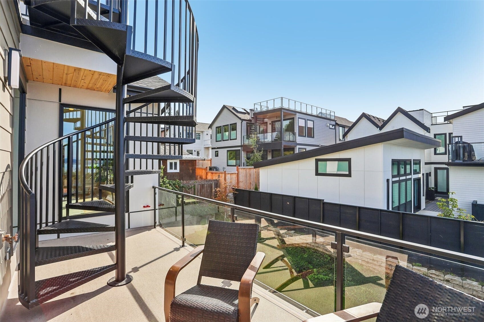 1015 N 35th Street, Renton, WA 98056 1015 N 35th Street, Renton, WA 98056