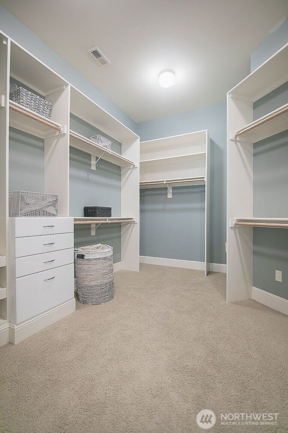 3558 Chinook Street, Longview, WA 98632 3558 Chinook Street, Longview, WA 98632