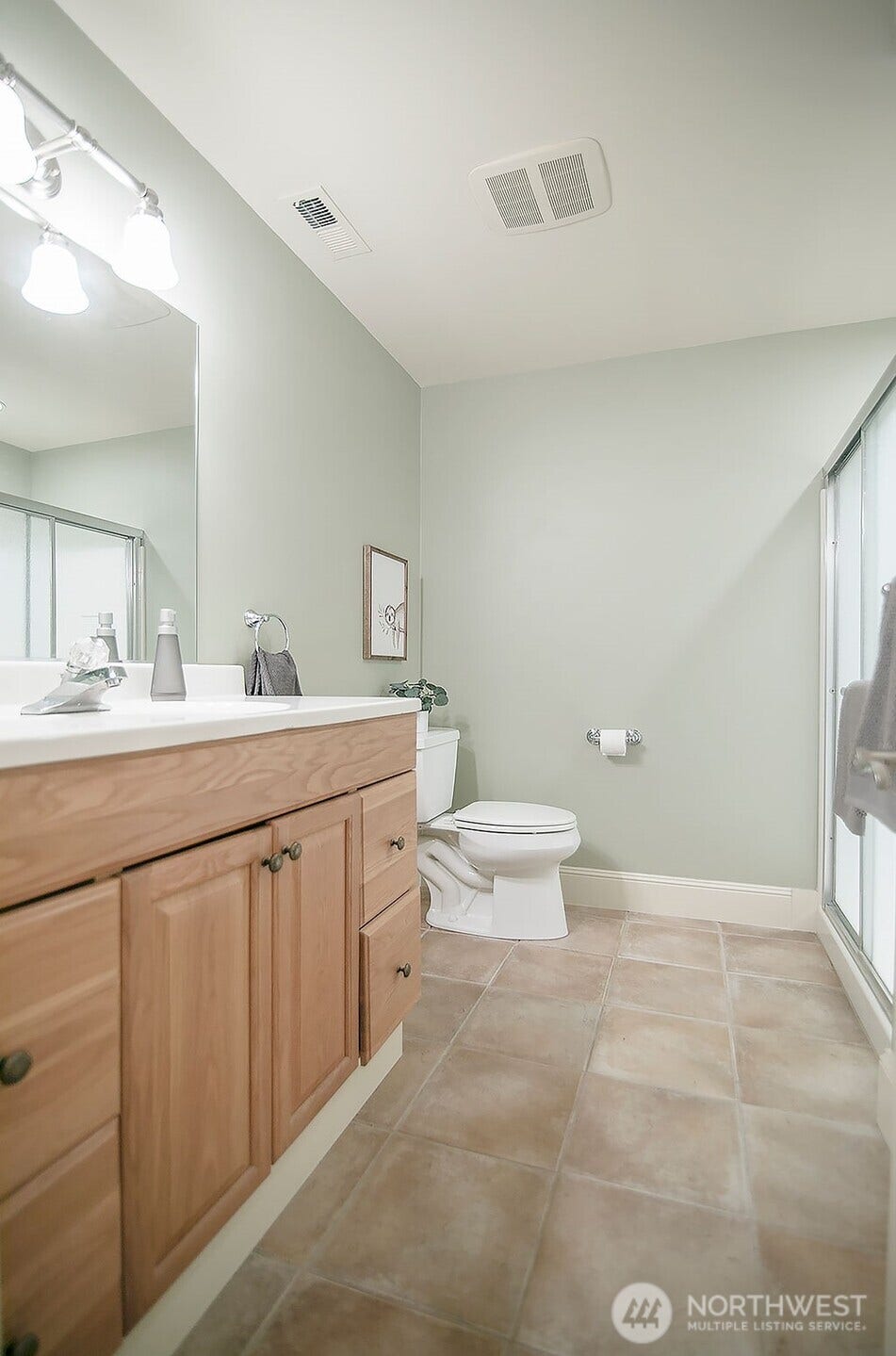 3558 Chinook Street, Longview, WA 98632 3558 Chinook Street, Longview, WA 98632