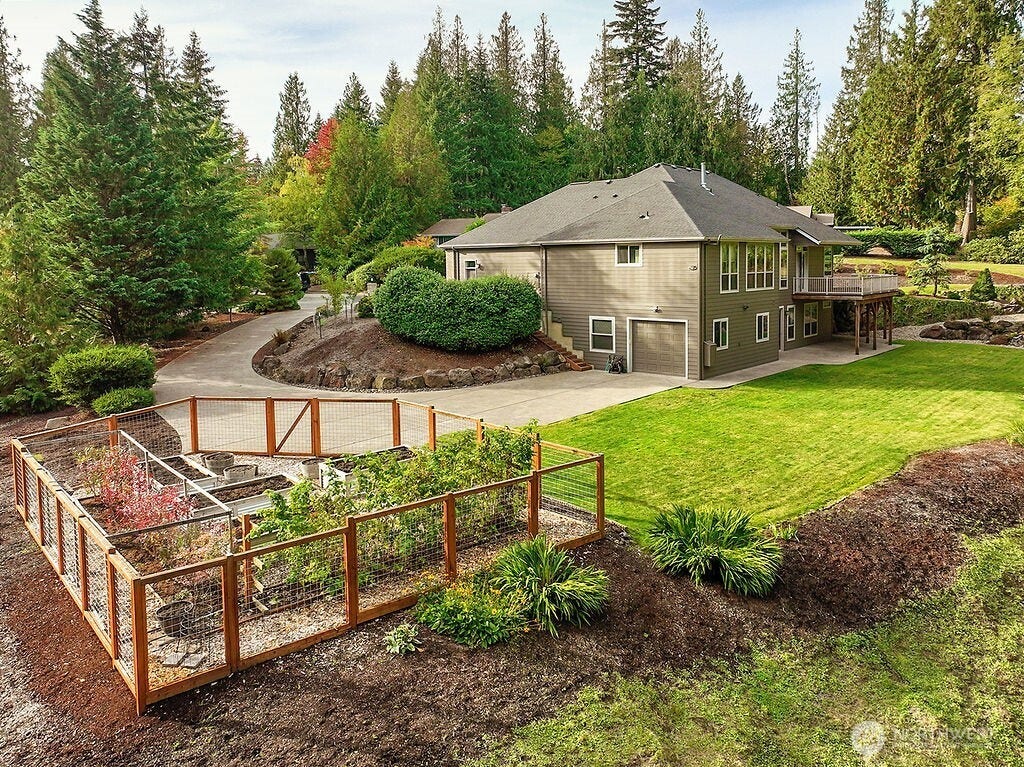 3558 Chinook Street, Longview, WA 98632 3558 Chinook Street, Longview, WA 98632