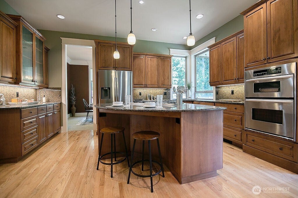 3558 Chinook Street, Longview, WA 98632 3558 Chinook Street, Longview, WA 98632
