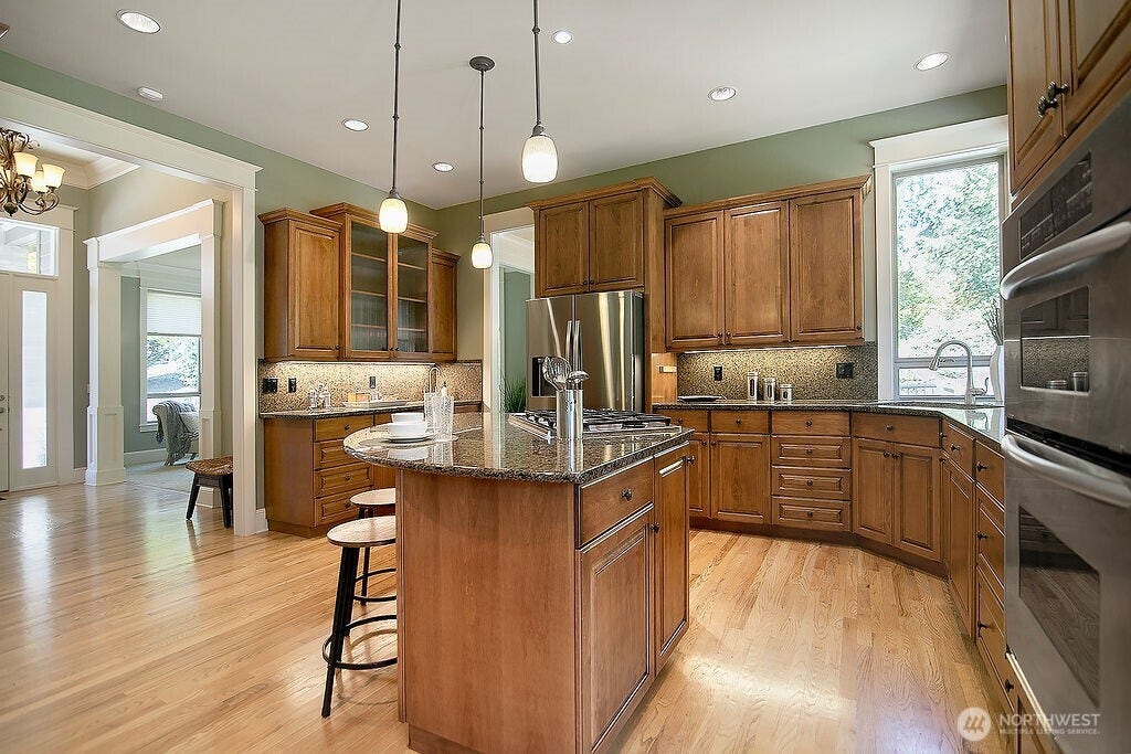 3558 Chinook Street, Longview, WA 98632 3558 Chinook Street, Longview, WA 98632