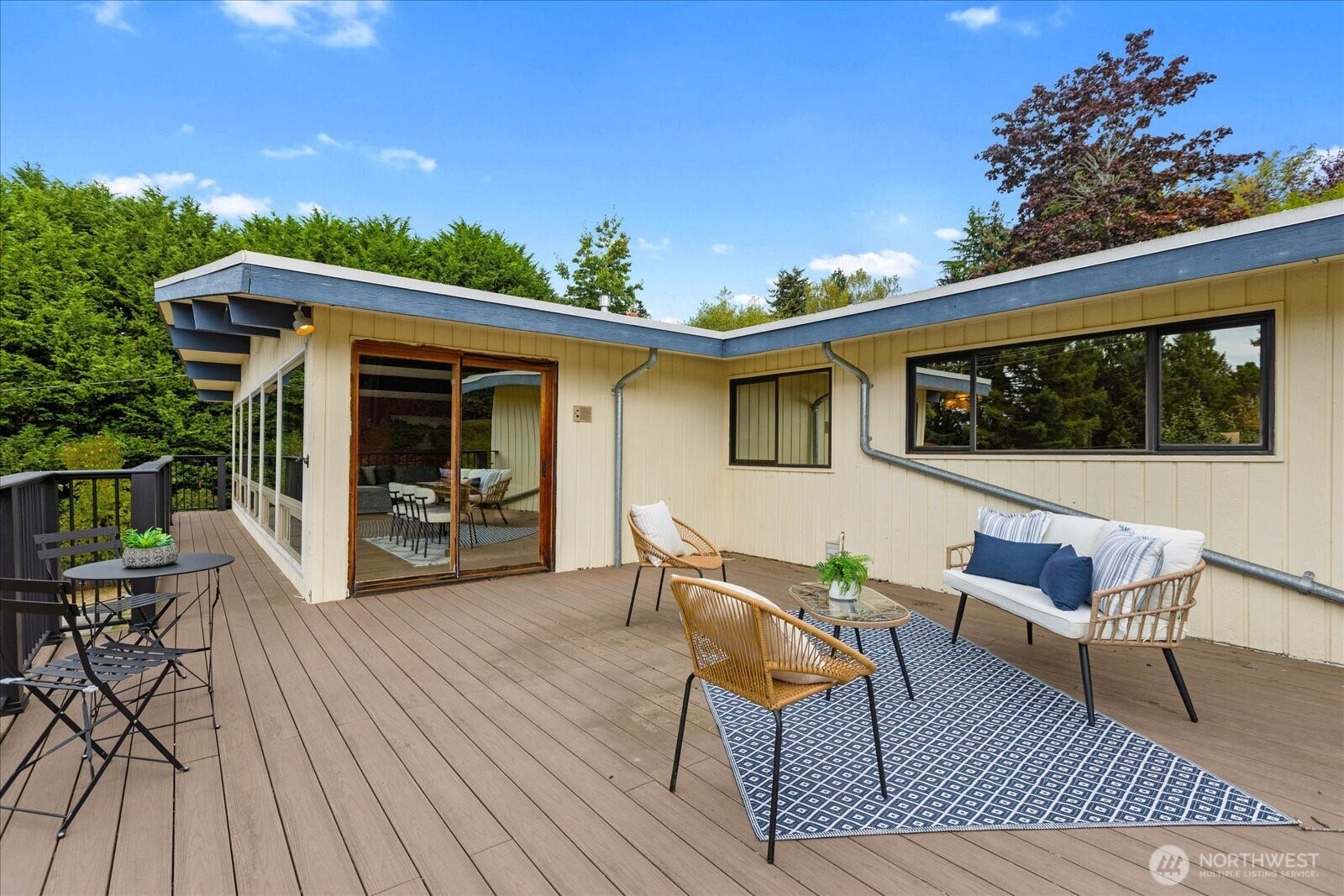 17207 76th Avenue W, Edmonds, WA 98026 17207 76th Avenue W, Edmonds, WA 98026