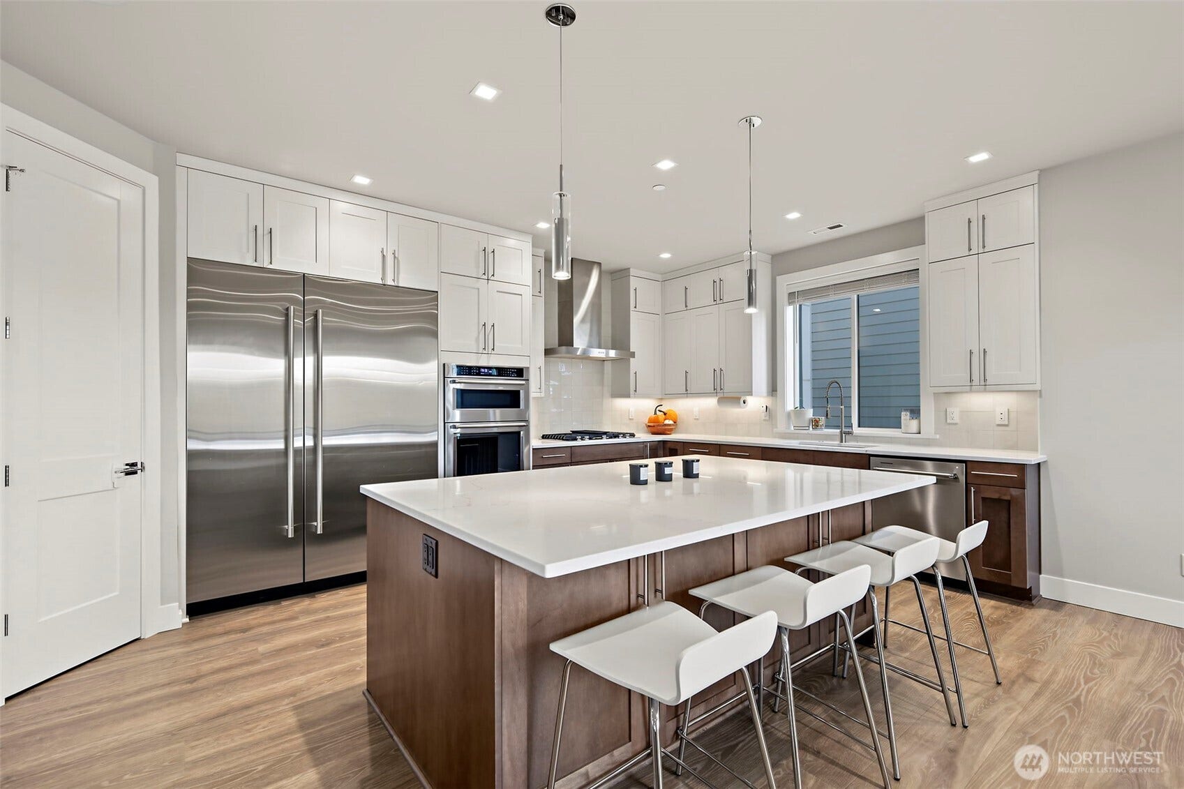 11030 SE 60th Lane, Bellevue, WA 98006 11030 SE 60th Lane, Bellevue, WA 98006