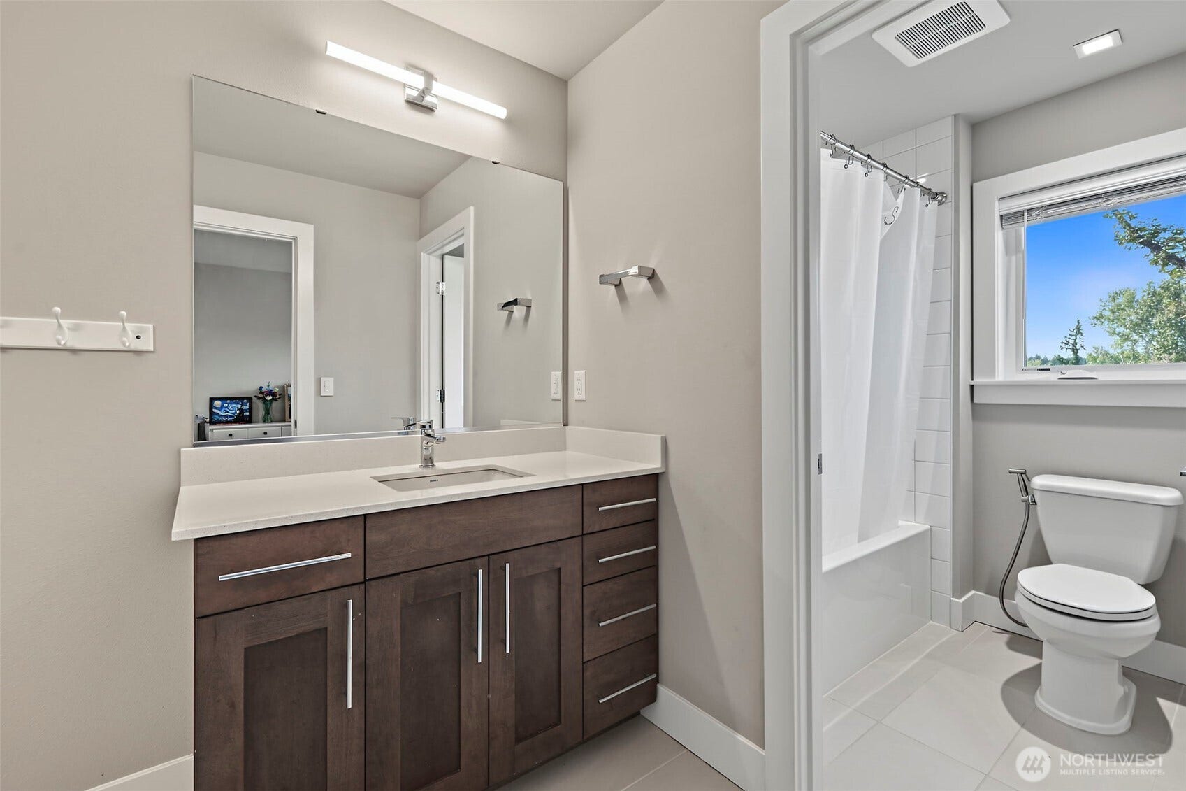 11030 SE 60th Lane, Bellevue, WA 98006 11030 SE 60th Lane, Bellevue, WA 98006