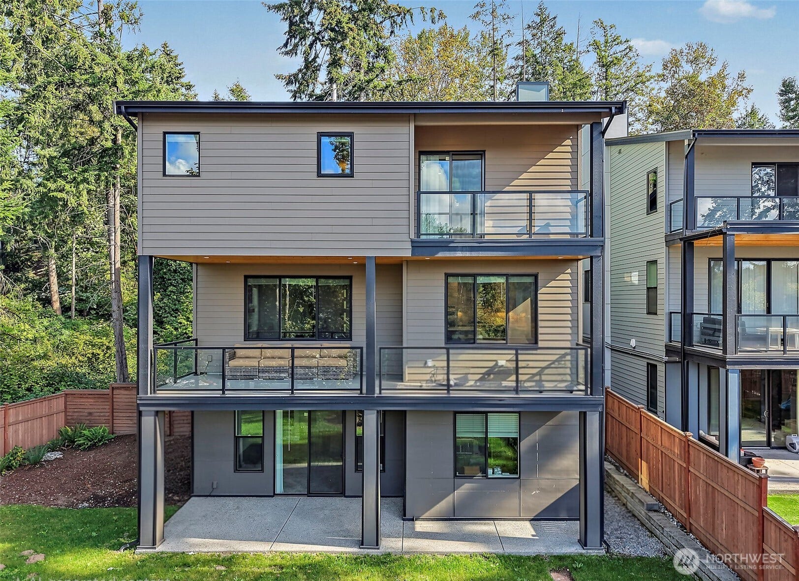 11030 SE 60th Lane, Bellevue, WA 98006 11030 SE 60th Lane, Bellevue, WA 98006
