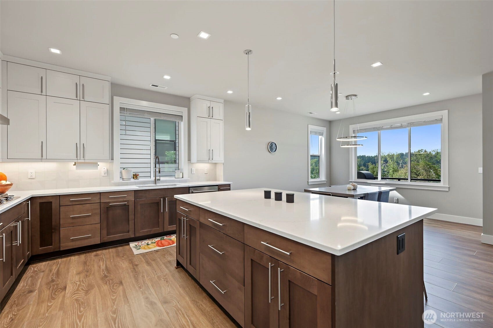 11030 SE 60th Lane, Bellevue, WA 98006 11030 SE 60th Lane, Bellevue, WA 98006