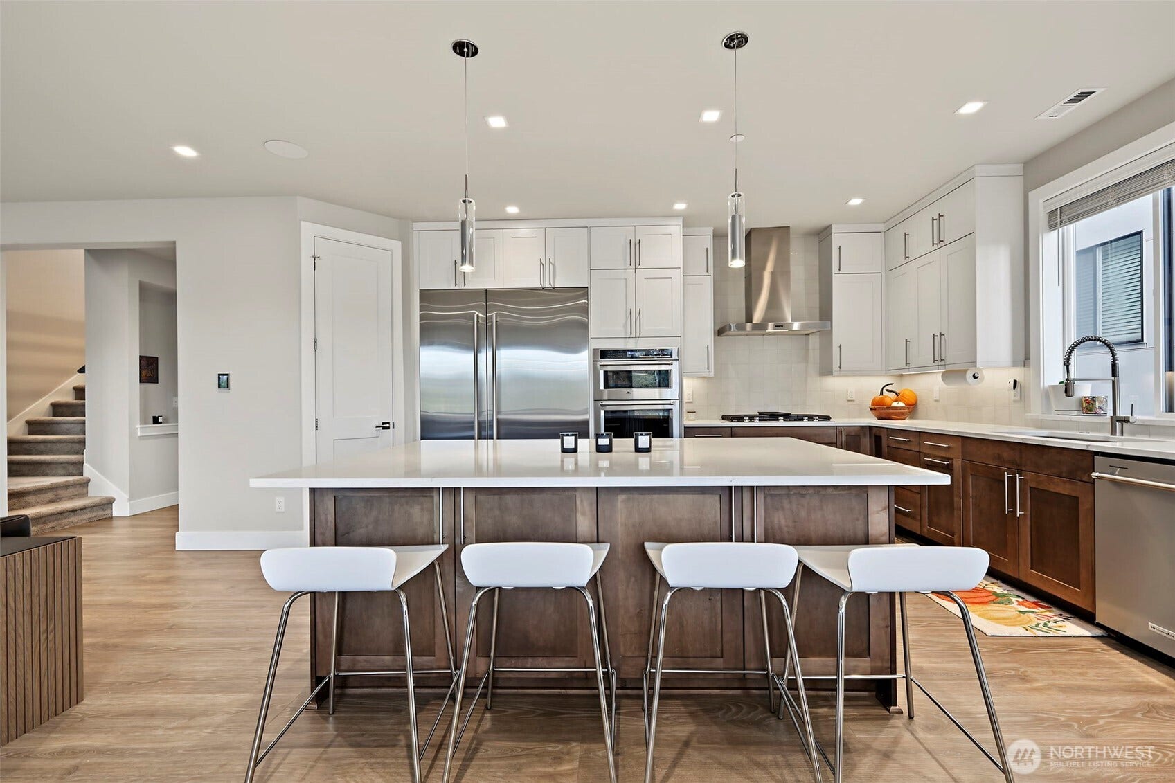 11030 SE 60th Lane, Bellevue, WA 98006 11030 SE 60th Lane, Bellevue, WA 98006