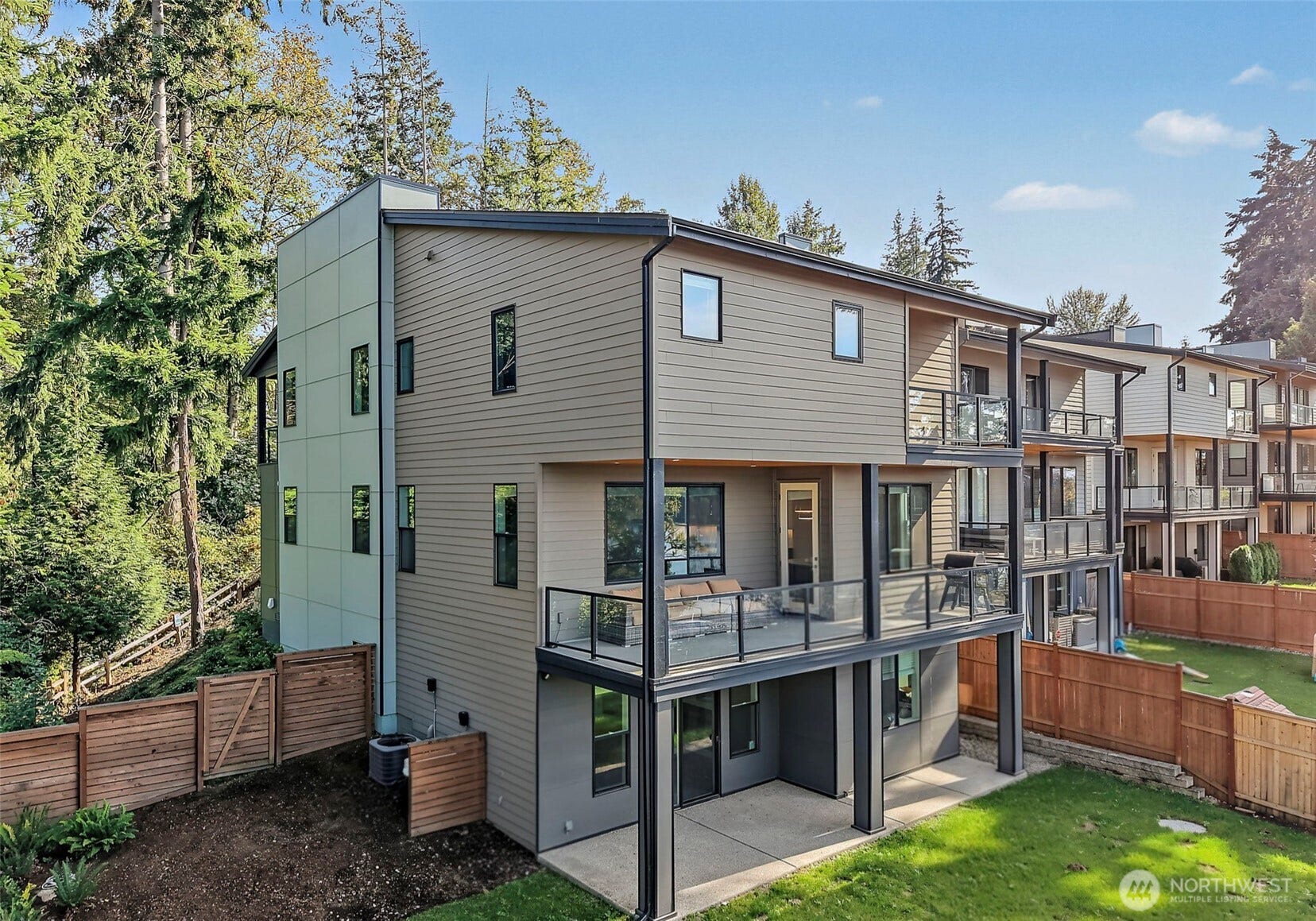 11030 SE 60th Lane, Bellevue, WA 98006 11030 SE 60th Lane, Bellevue, WA 98006