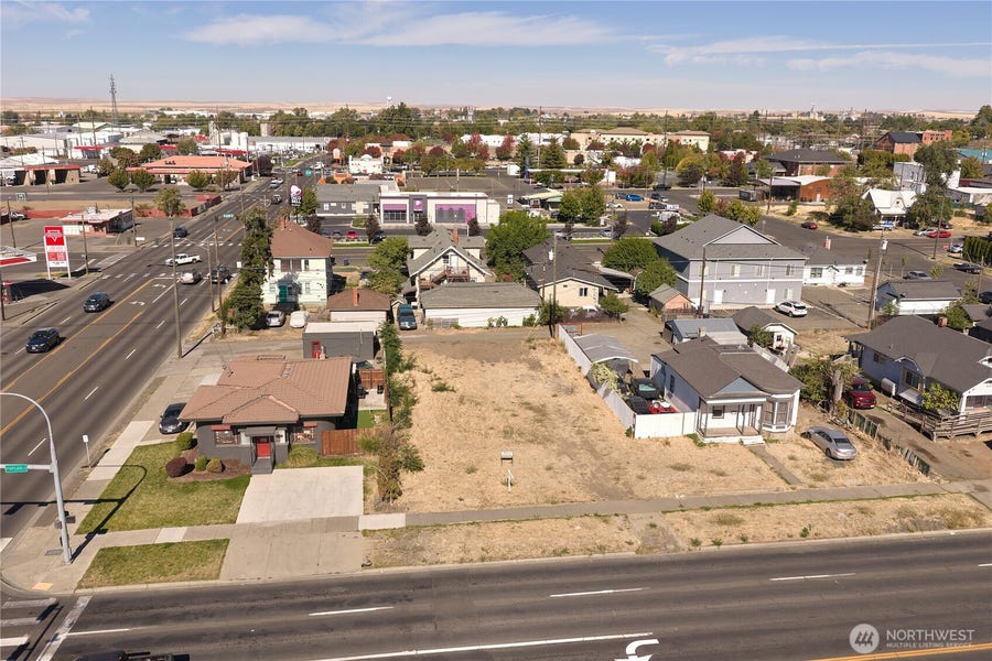Property photo for 622 W Poplar Street, Walla Walla, WA