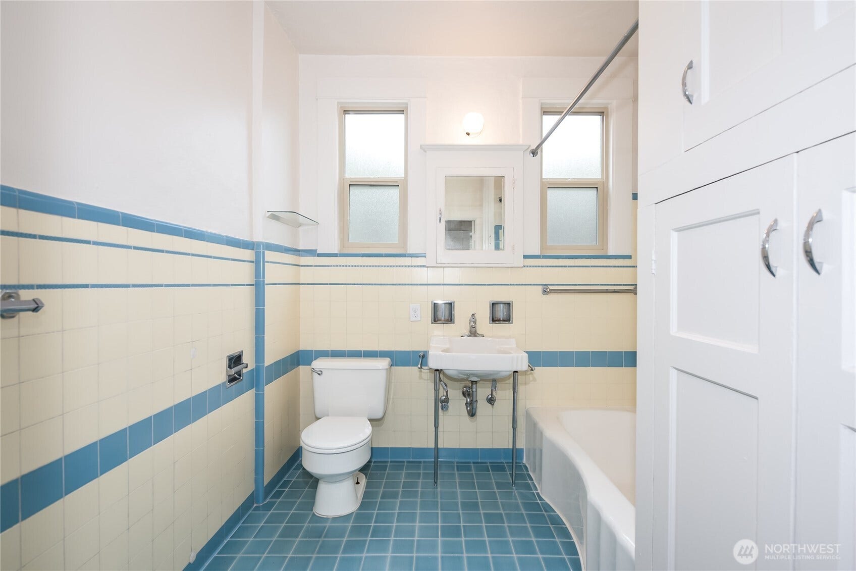 1012 Queen Anne Avenue N, Seattle, WA 98109 1012 Queen Anne Avenue N, Seattle, WA 98109