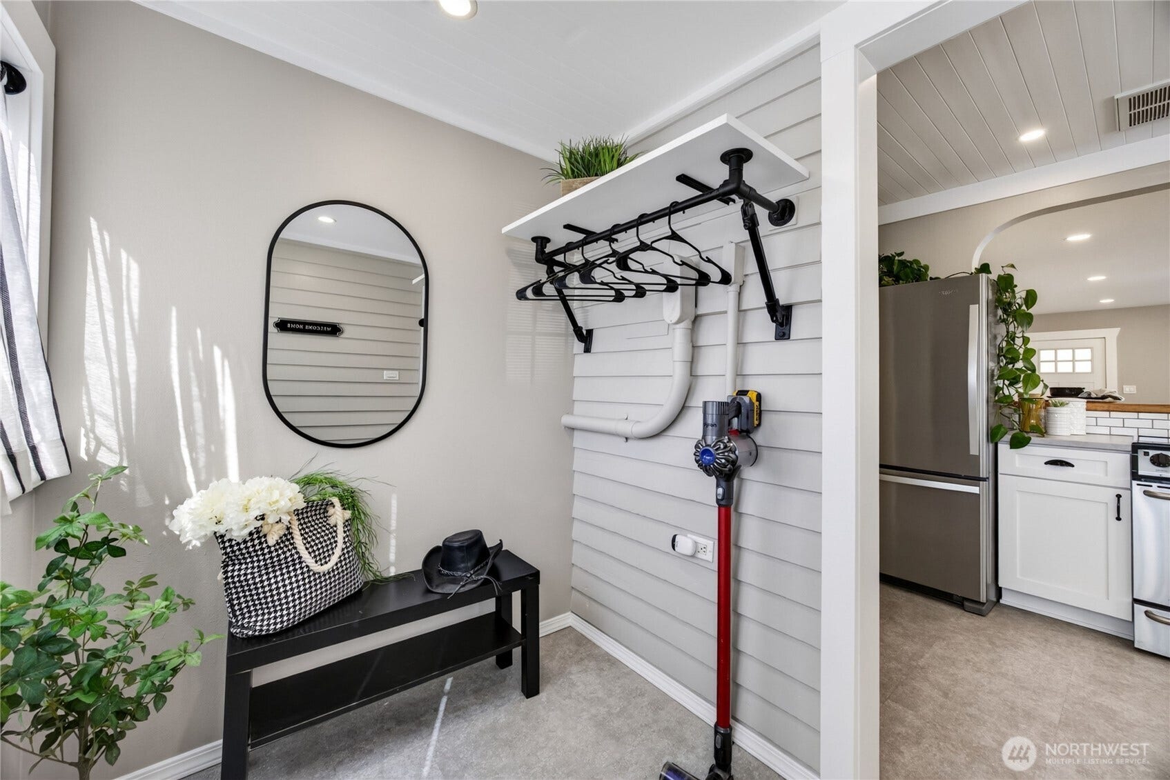 2320 McDougall Avenue, Everett, WA 98201