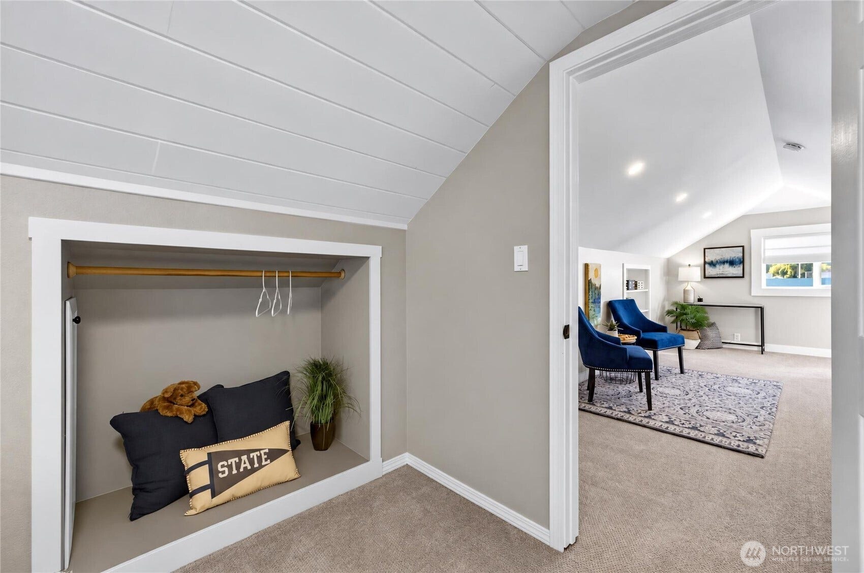 A versatile flex space adapts to the way you live.