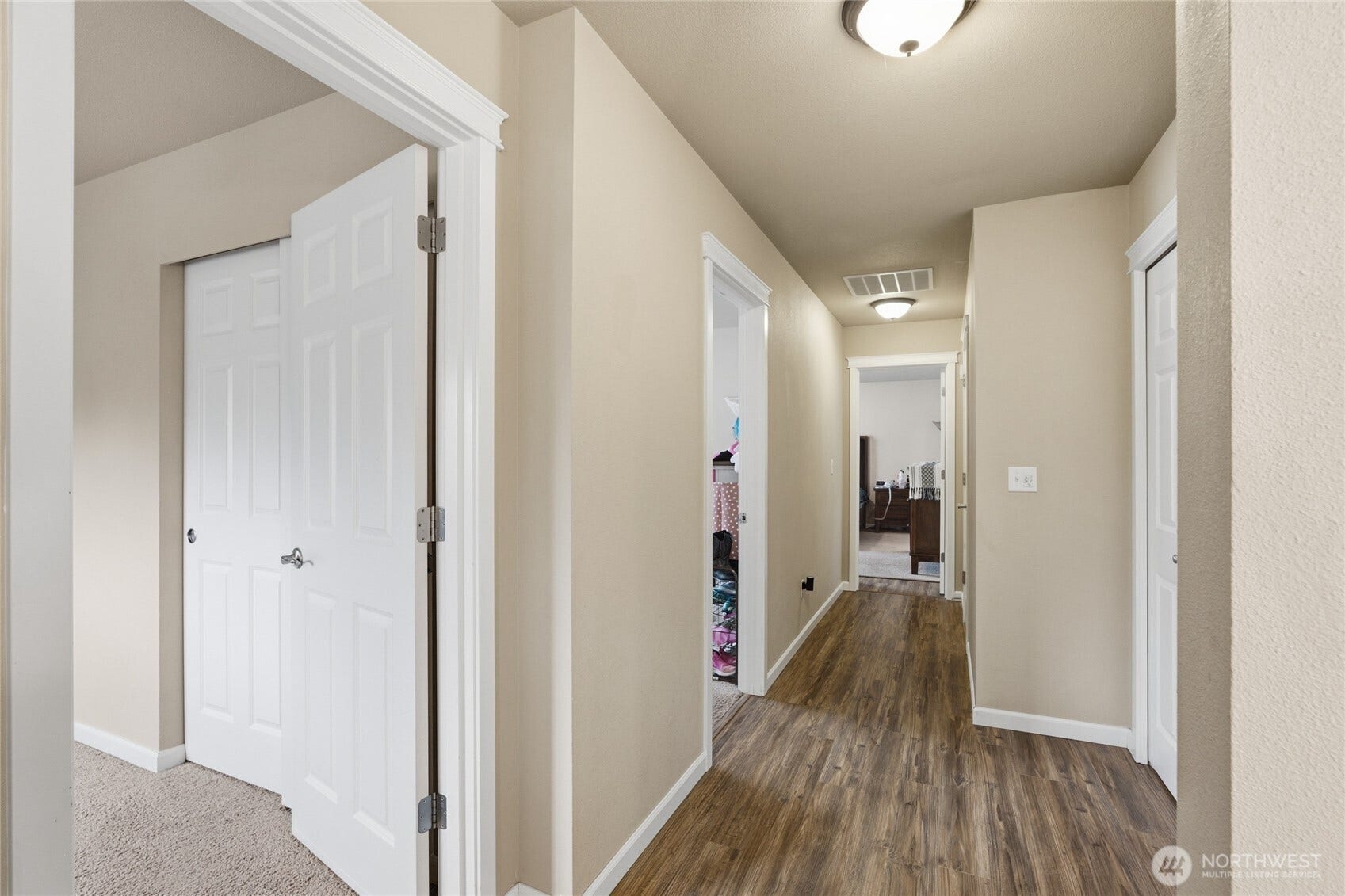 4628 Durham Street SE, Lacey, WA 98503 Upstairs hallway connecting all three sizable bedrooms.