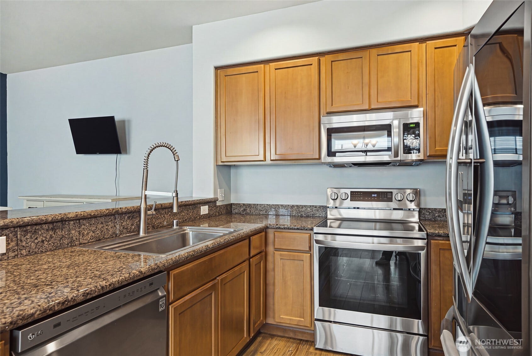 4628 Durham Street SE, Lacey, WA 98503 Nice stainless range and granite prep space in this chef-friendly kitchen.