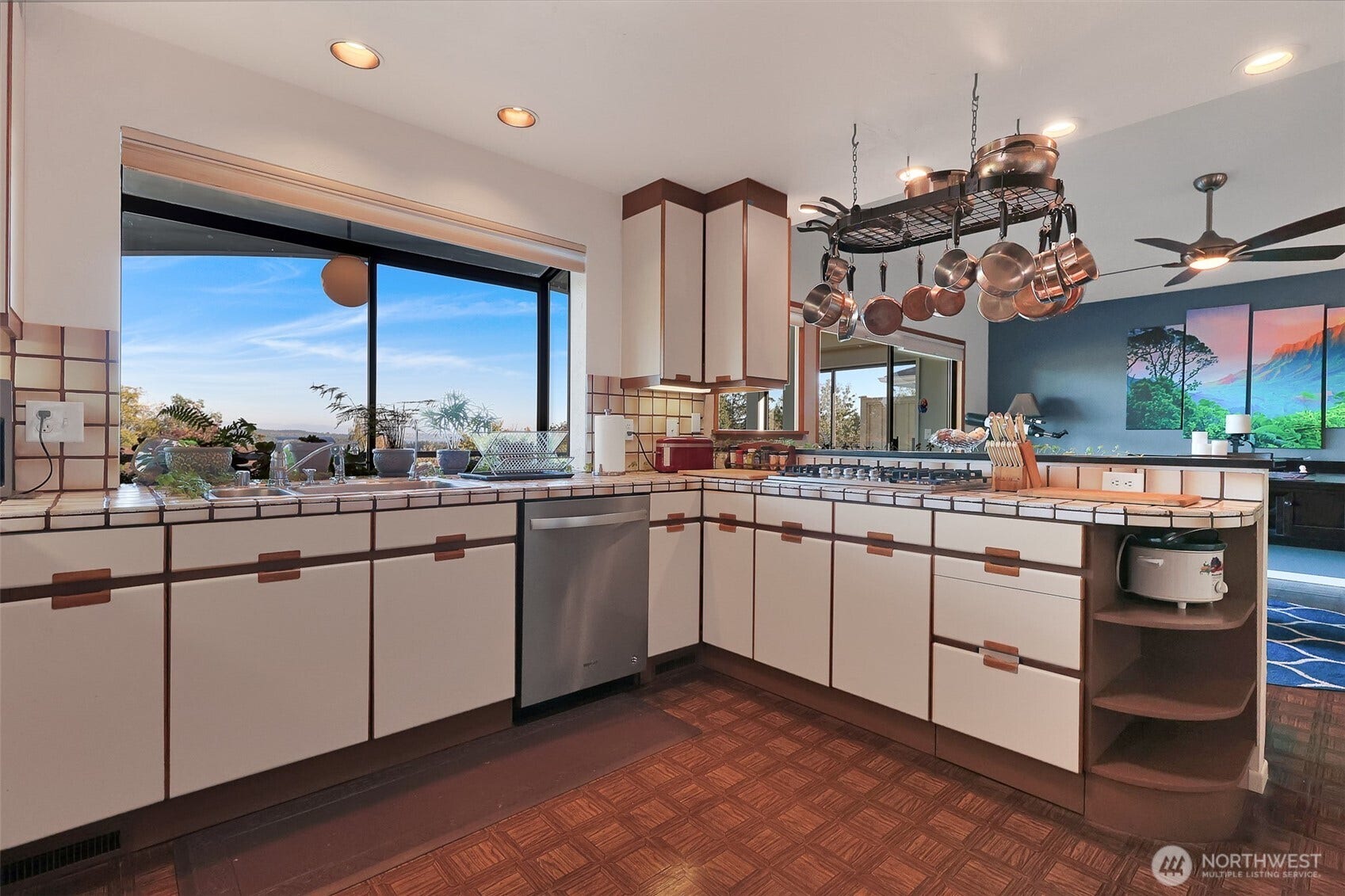 3218 Viewcrest Drive NE, Bremerton, WA 98310