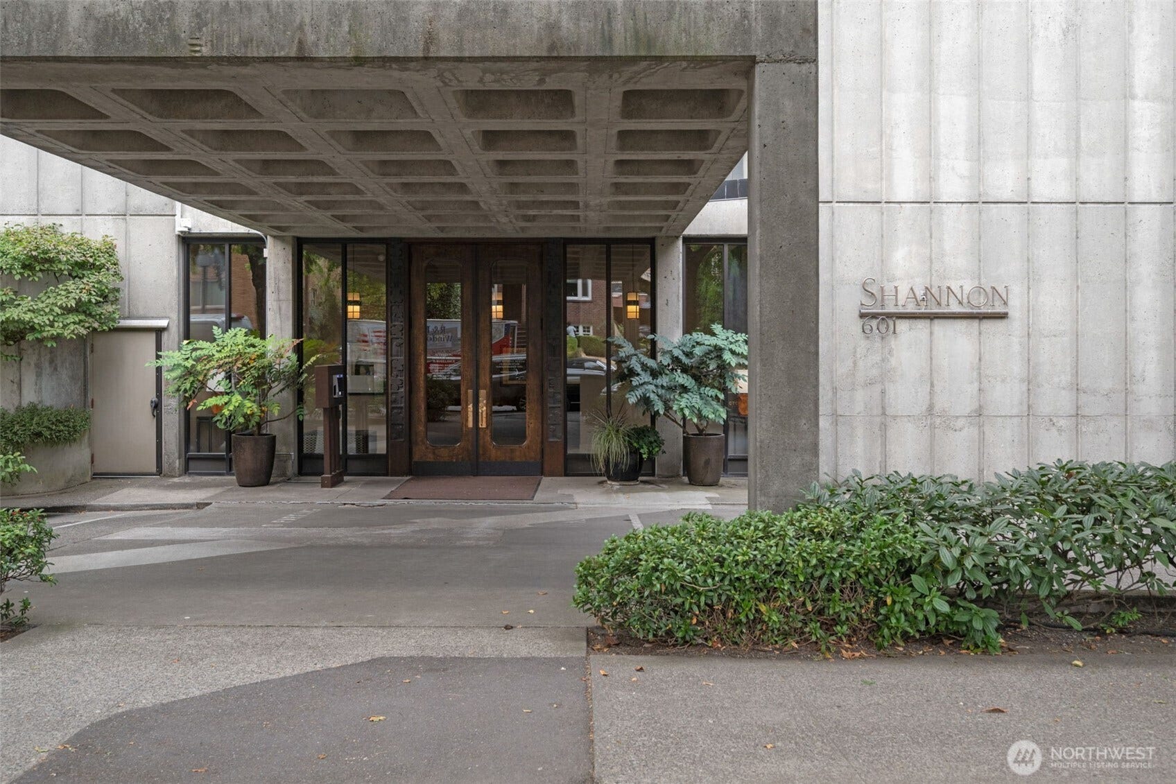 601 Belmont Avenue E, #B2, Seattle, WA 98102