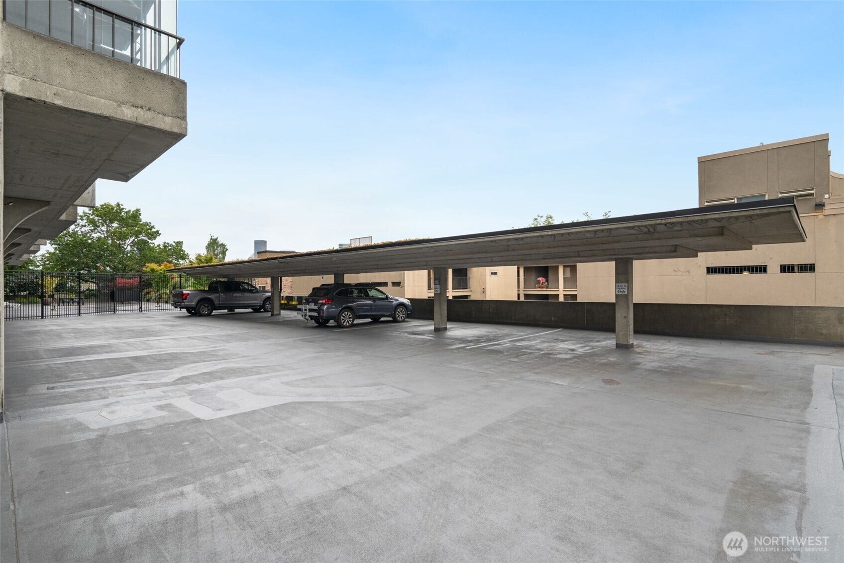 20 guest parking spaces!