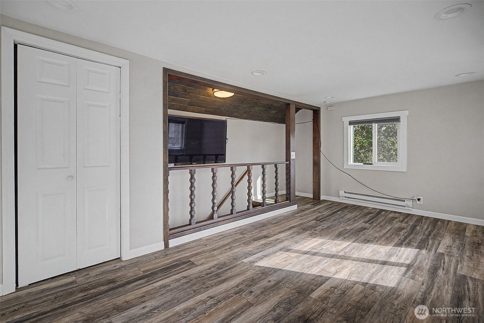 1251 S 230th Street, Des Moines, WA 98198 Netflix can play all night long and that closet is also a walk-in!