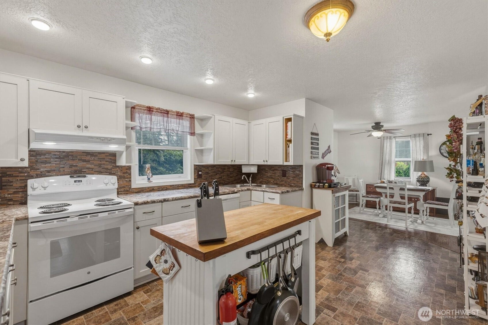 1656 Bishop Road, Chehalis, WA 98532 1656 Bishop Road, Chehalis, WA 98532