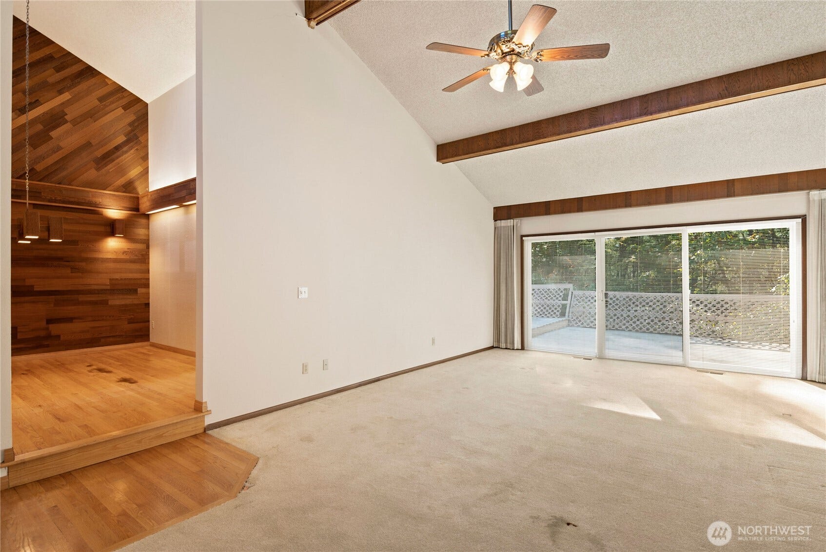 5628 139th Street NW, Gig Harbor, WA 98332 dramatic ceilings extend to impressive dining room