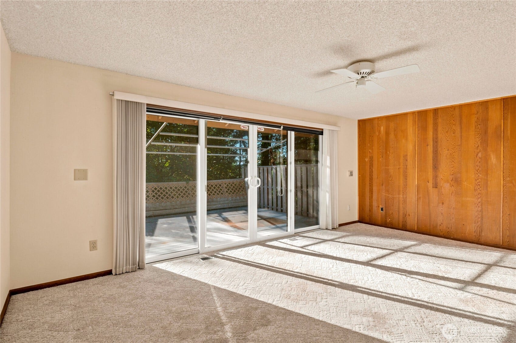 5628 139th Street NW, Gig Harbor, WA 98332 Sunny primary bedroom area
